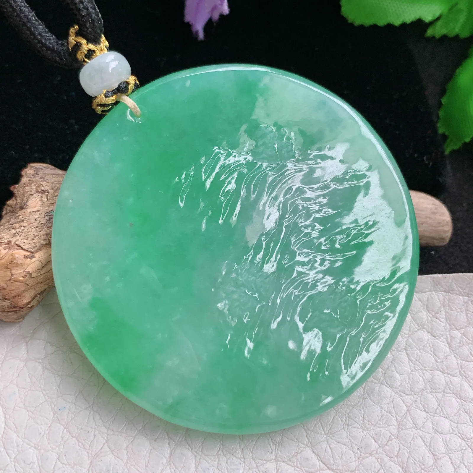 yl实拍53.3*5.3缅甸翡翠精雕阳绿山水 大好河山圆牌玉吊坠 玉挂坠