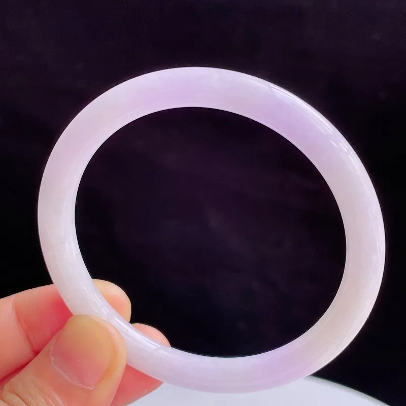 55.6mm自然光拍摄天然翡翠A货紫罗兰好种水圆条手镯 24.84克