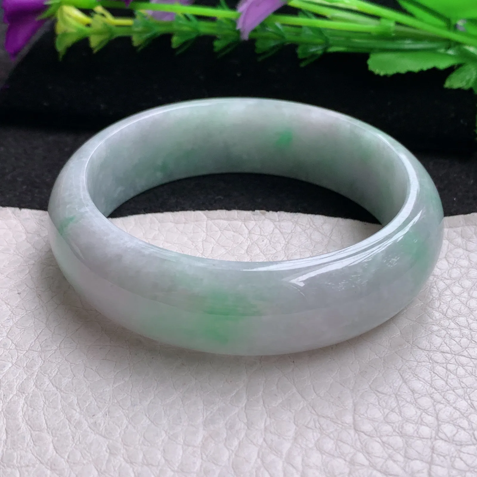 js实拍58.5*17.3*7.6轮胎镯 缅甸翡翠精美淡春带彩宽边玉手镯 玉手环