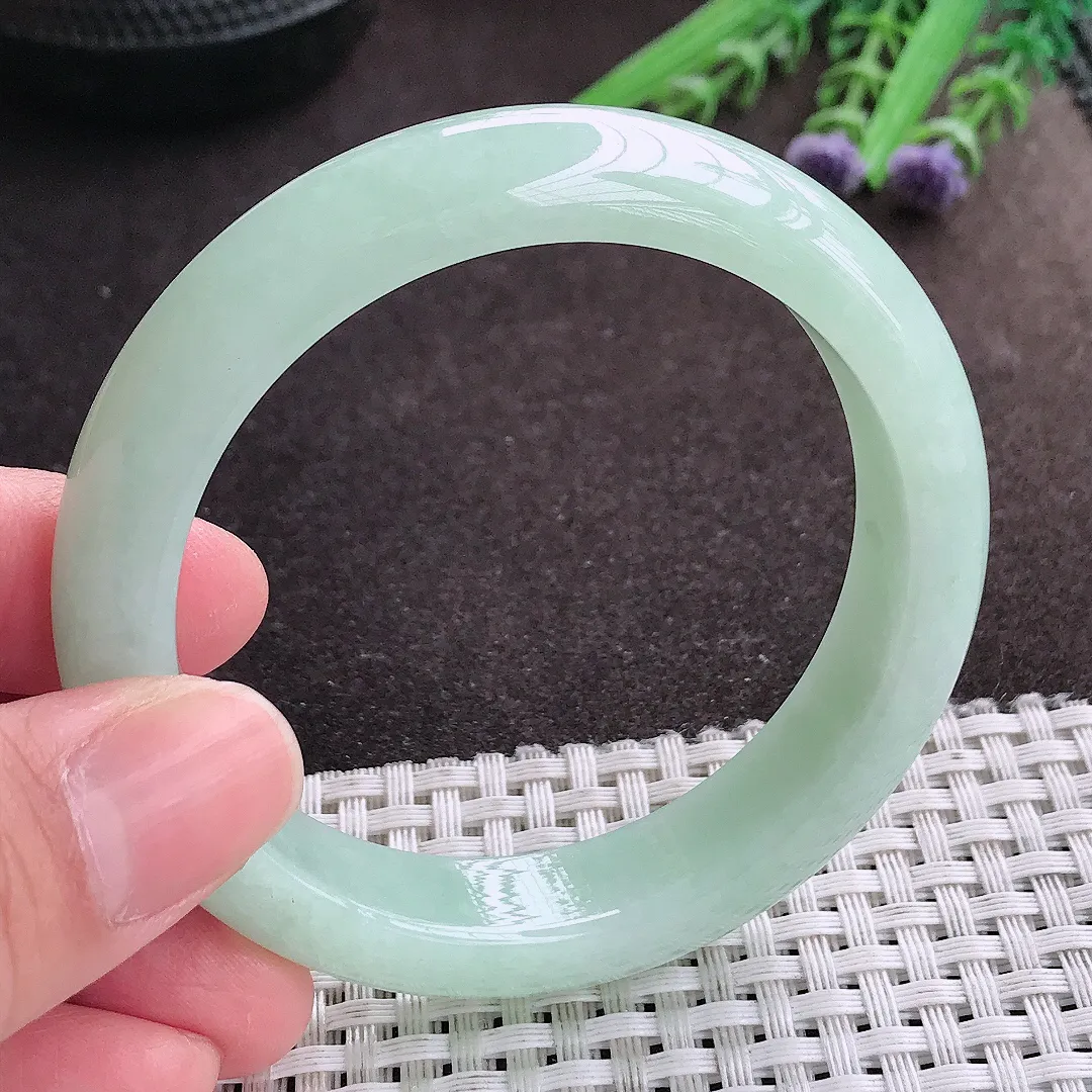实拍A货翡翠55/12.6/8.5老坑冰润水灵冰晴绿满绿手镯宽边翡翠玉镯女款