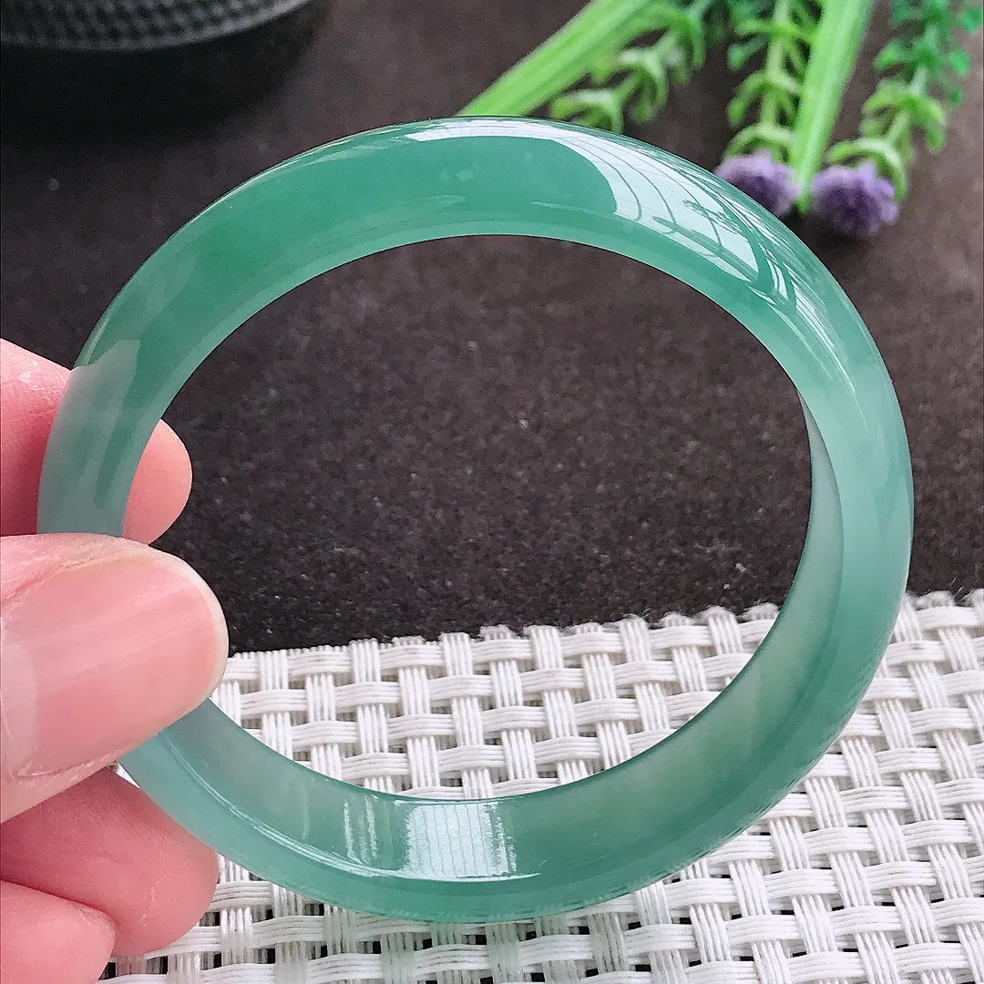 实拍A货翡翠52/12.7/6.4老坑冰胶果冻冰纯天空蓝韵手镯宽边翡翠玉镯女款