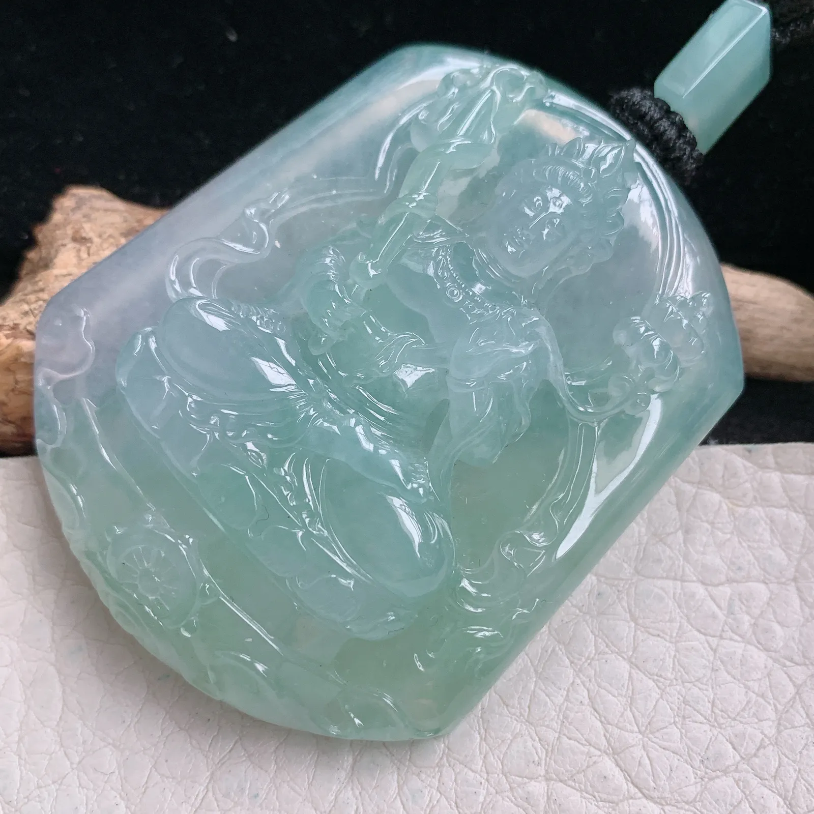 yl实拍56.4*47*11.8缅甸翡翠精雕冰绿虚空藏 生肖守护神玉吊坠 玉挂坠