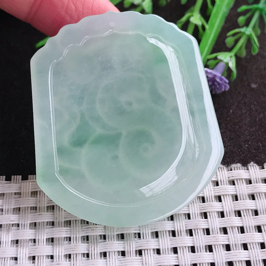 实拍A货翡翠50.8/45/5老坑冰胶水灵冰晴绿生肖蛇牌吊坠翡翠挂件