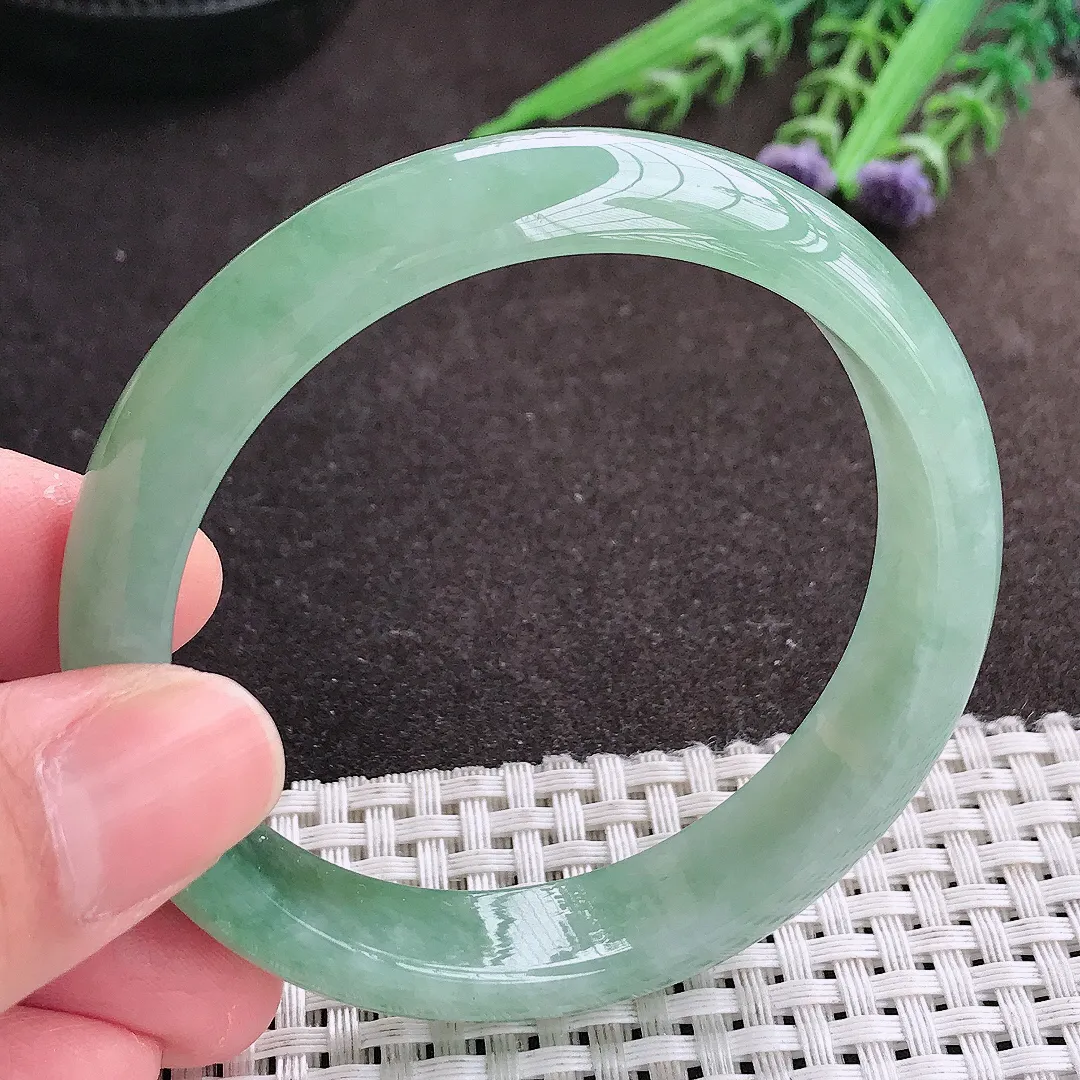 实拍A货翡翠57/12.5/7.3老坑冰胶水灵冰晴满绿手镯宽边翡翠玉镯女款