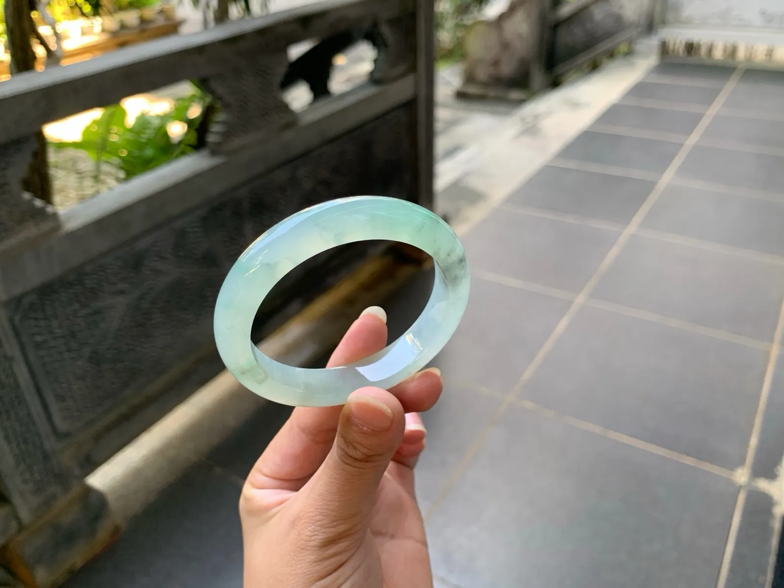 ｜53圈口
冰晴款，种水超级好，冰润起胶，有点矿点不影响佩戴，超级有性价比，