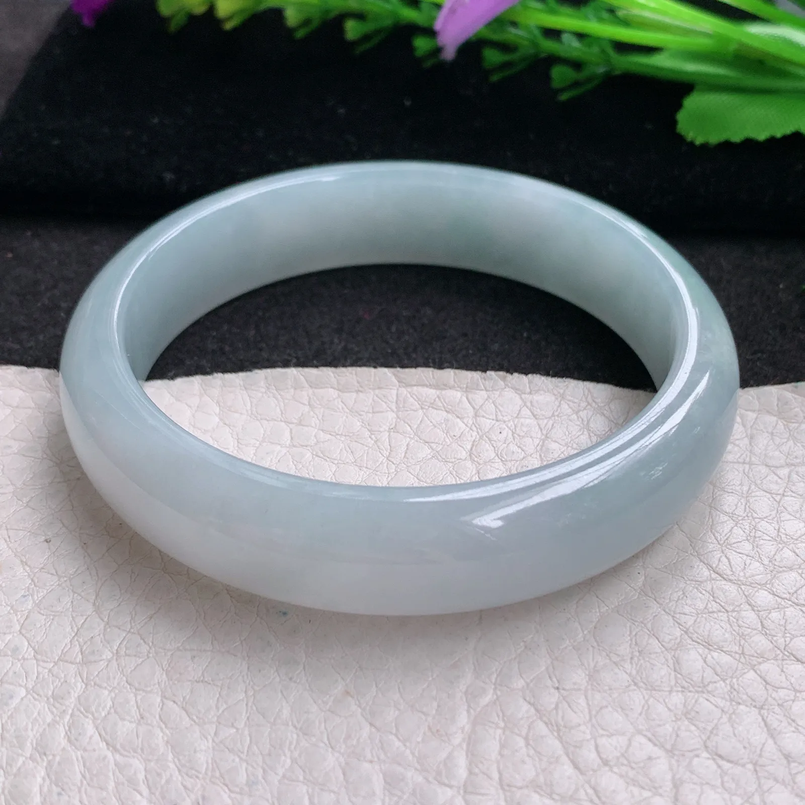 ee实拍56*13*7平安镯 缅甸翡翠精美淡蓝韵宽边玉手镯 玉手环