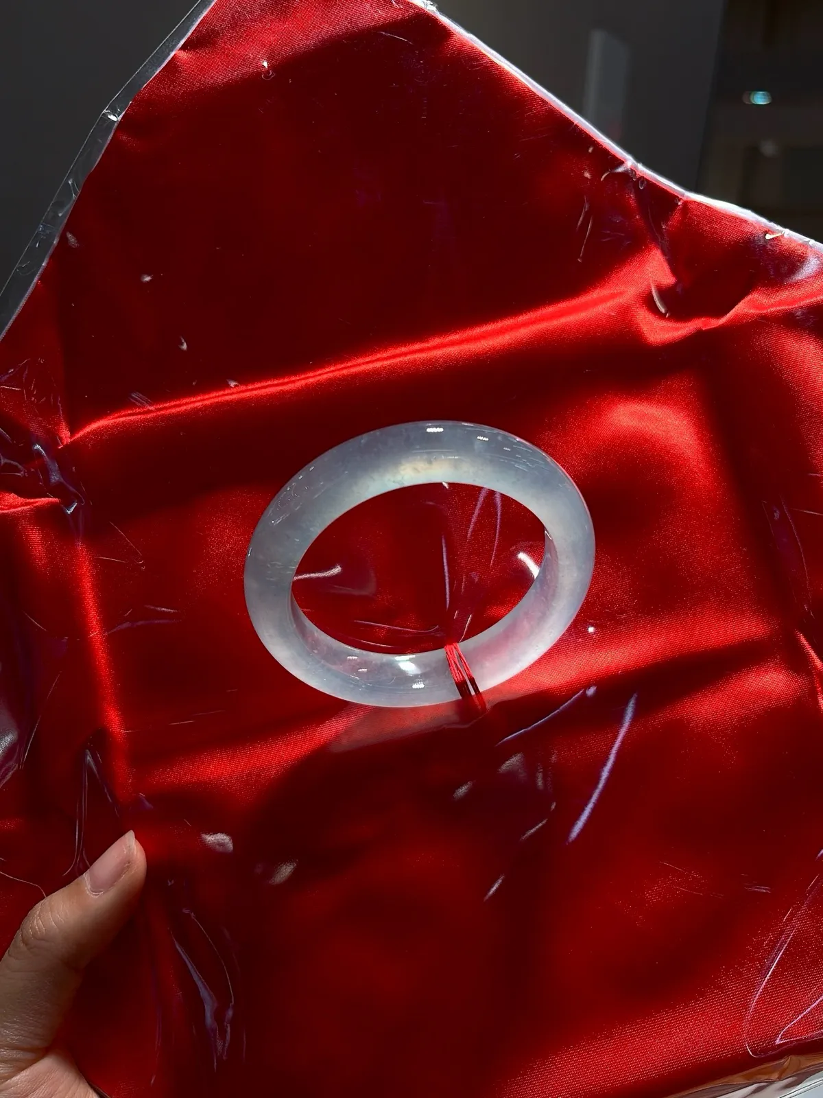 ｜54圈口
冰蓝调冰冰镯｜
【寒光起钢·冷艳款】
“冰蓝漾腕间，起钢寒光射，一抹清冽风骨，胜过万千