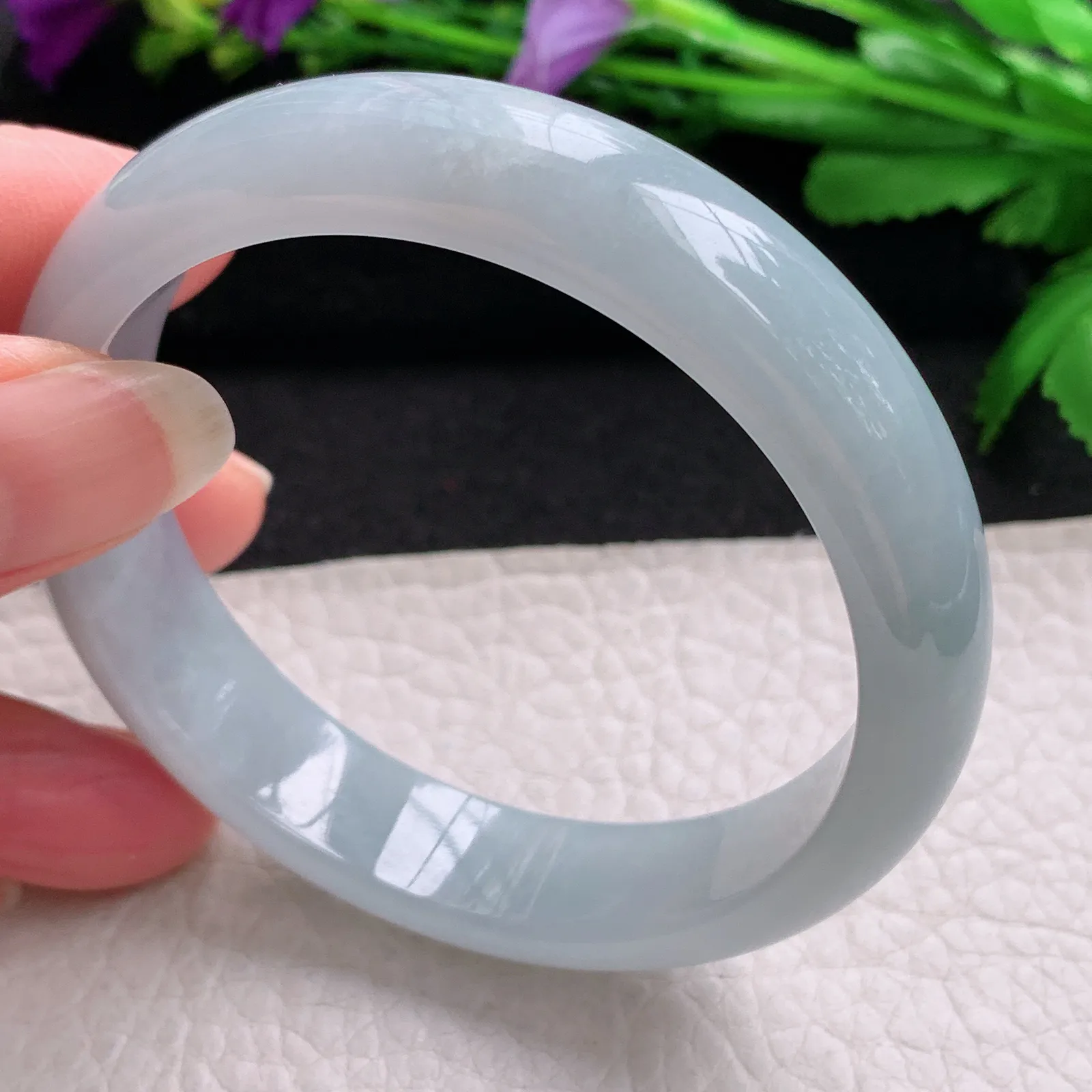 ee实拍56*13*7平安镯 缅甸翡翠精美淡蓝韵宽边玉手镯 玉手环