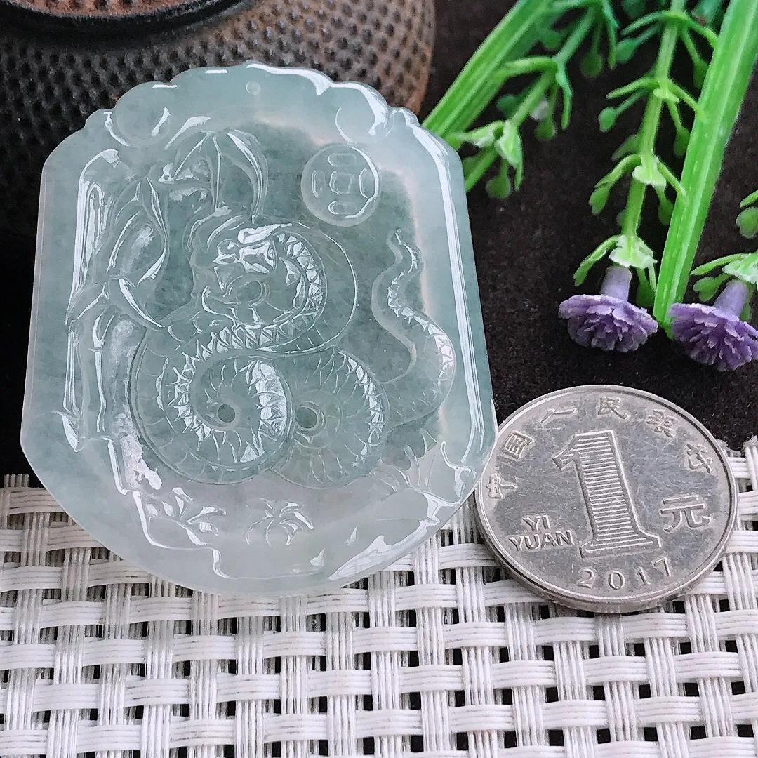 实拍A货翡翠50.3/44.3/5老坑冰透果冻胶冰晴绿生肖蛇牌吊坠翡翠挂件