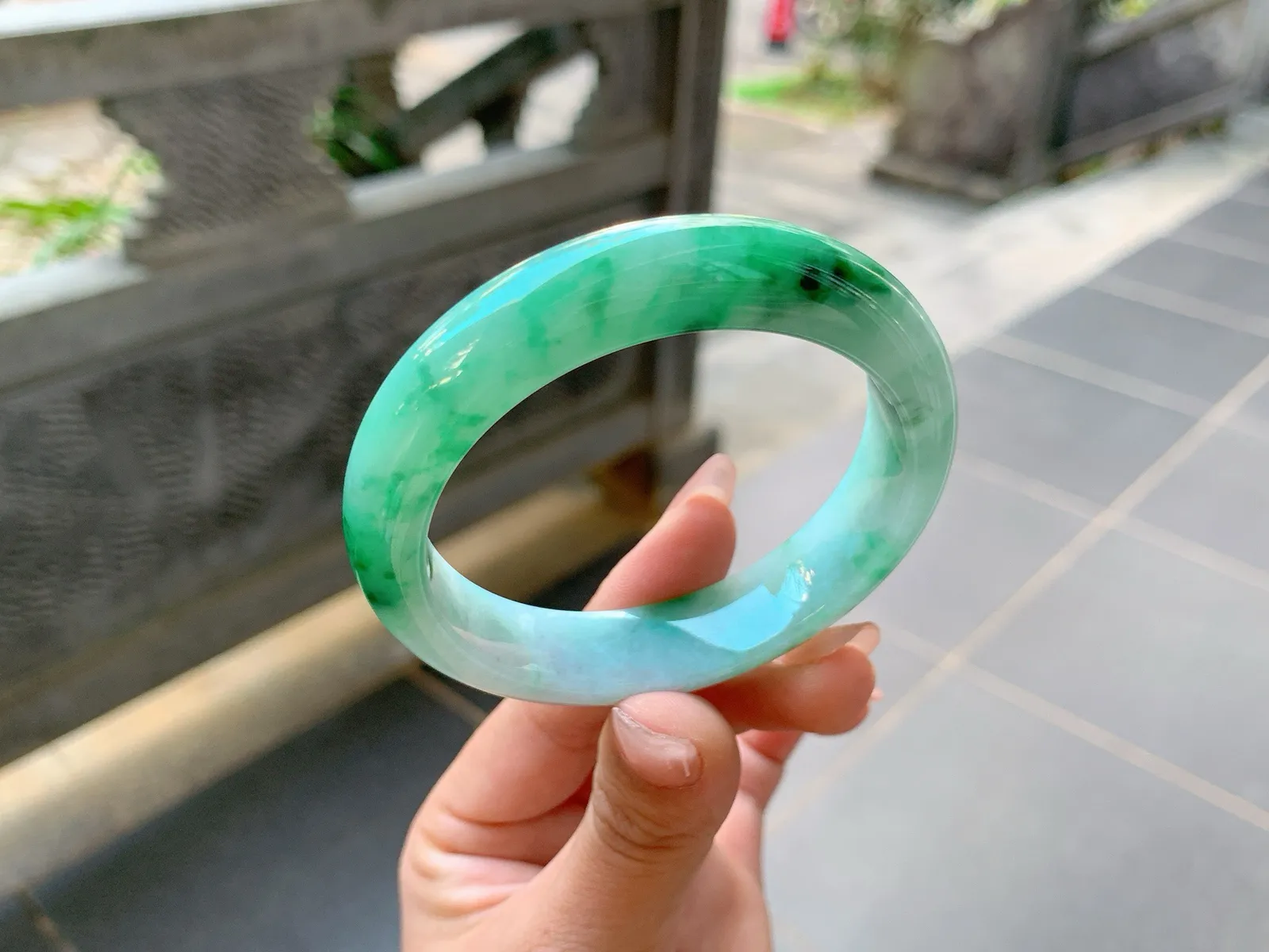 ｜55圈口
满圈飘色花，上手就是富贵的感觉，又抢眼又大气