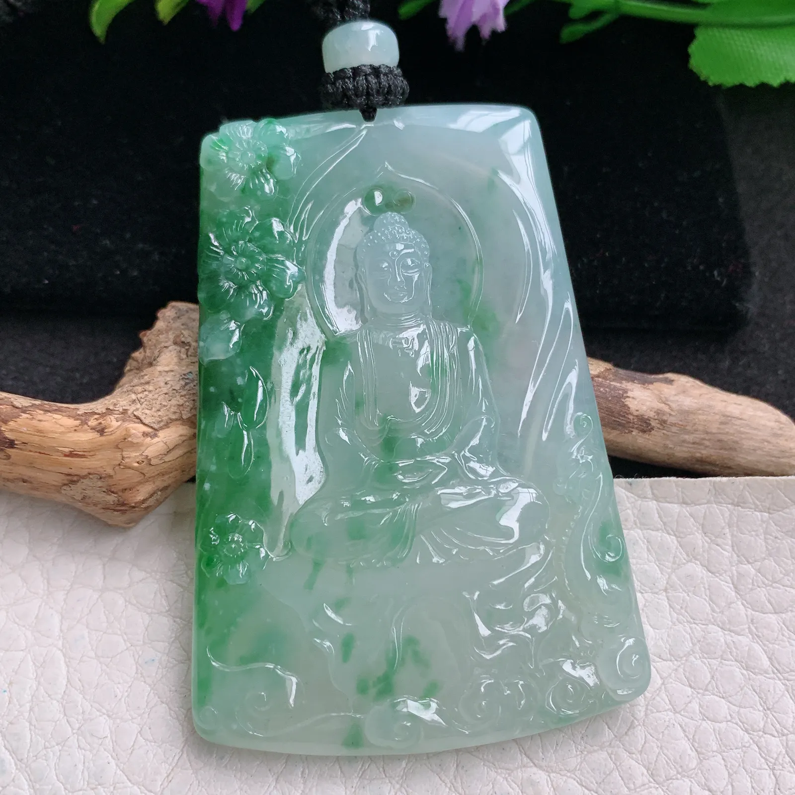 yl实拍63*43*6.5缅甸翡翠精雕冰飘绿花大日如来 花开见佛玉吊坠 玉挂坠