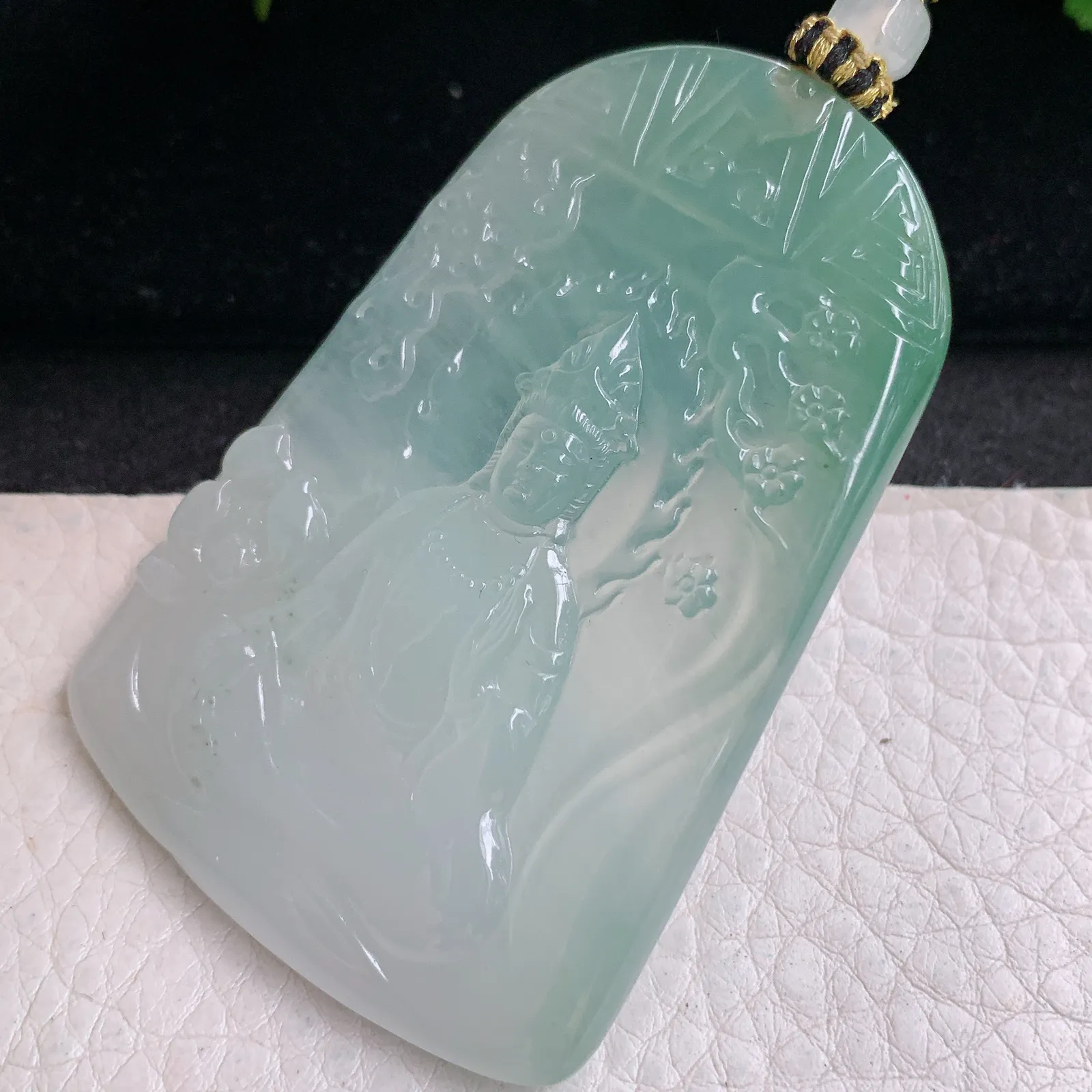 yl实拍63.3*43.5*5.2缅甸翡翠精雕冰晴持莲观音 玉观音玉吊坠 玉挂坠
