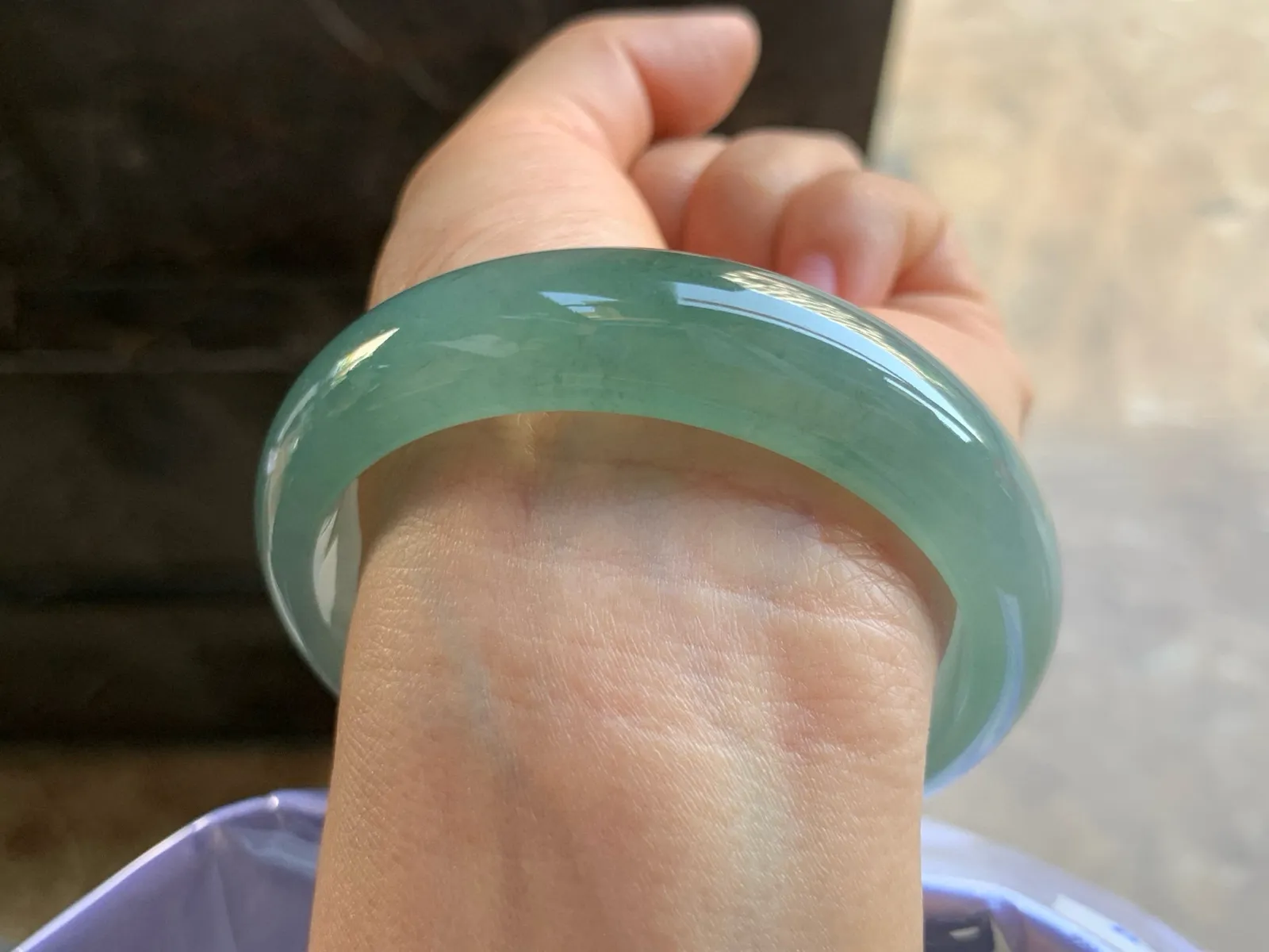 58.5-15.7-7.8mm冰种带底色宽版手镯 冰透莹润 宽版大气