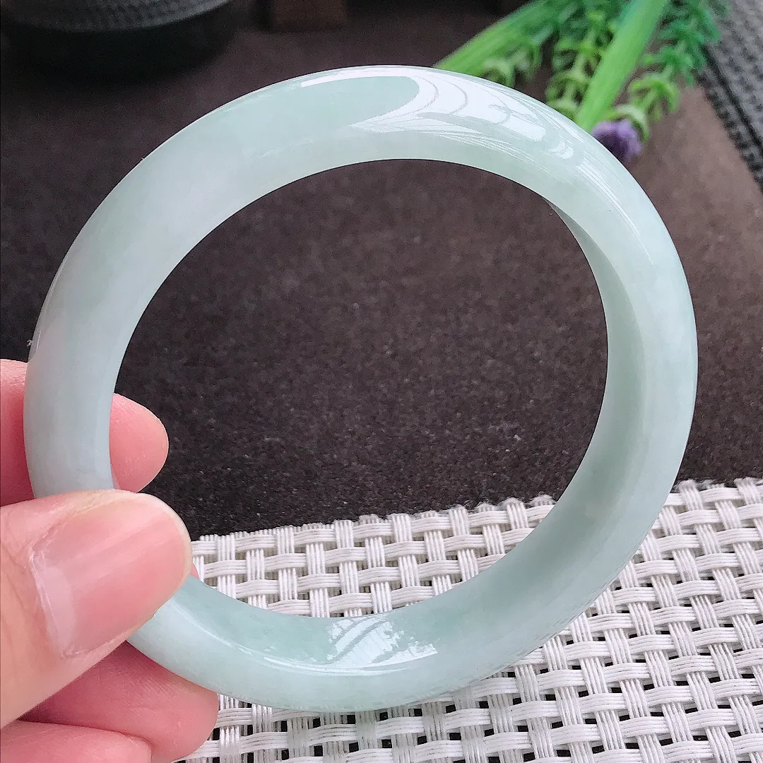 实拍A货翡翠60.5/12.6/8.5老坑冰润天空蓝手镯宽边翡翠玉镯女款