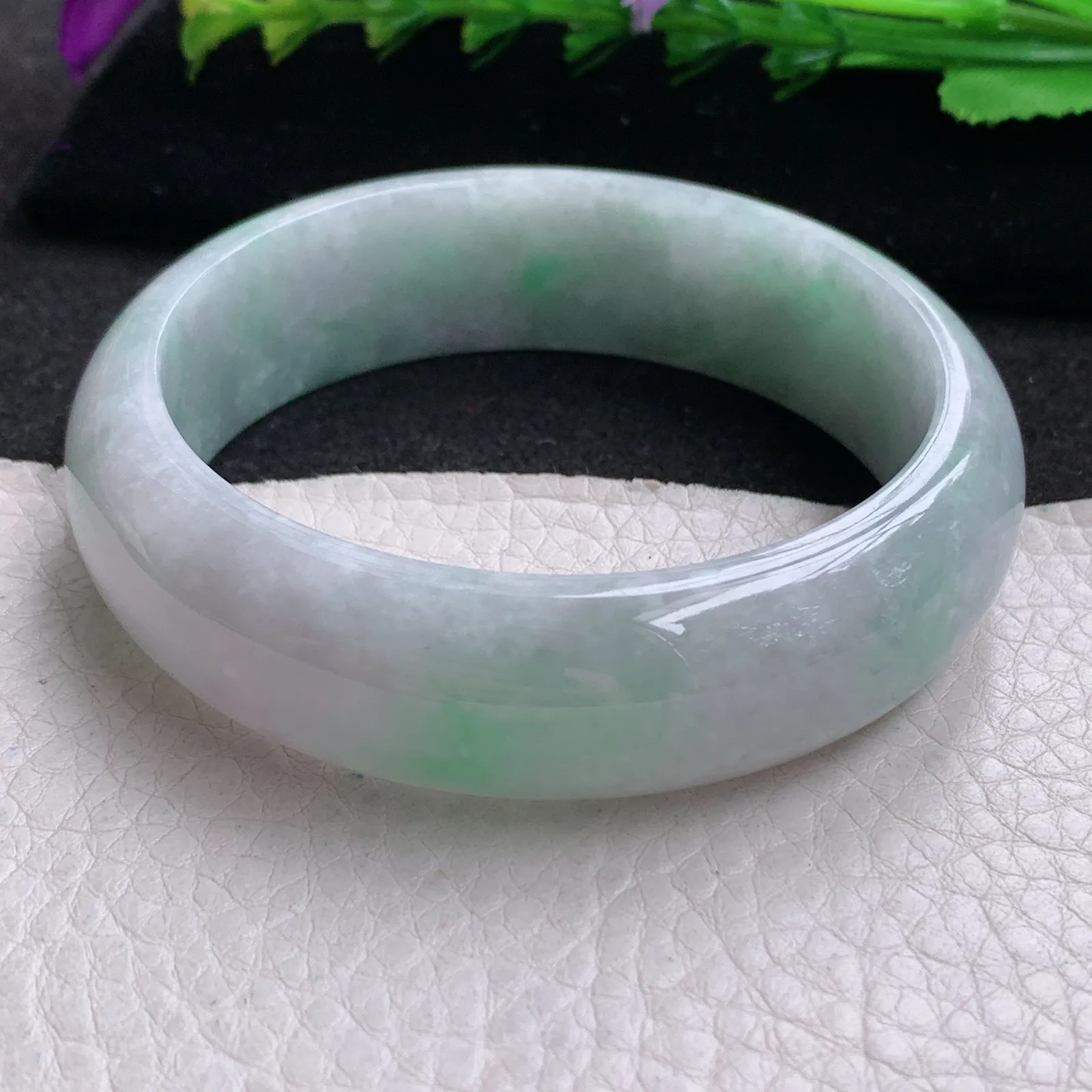 js实拍58.5*17.3*7.6轮胎镯 缅甸翡翠精美淡春带彩宽边玉手镯 玉手环