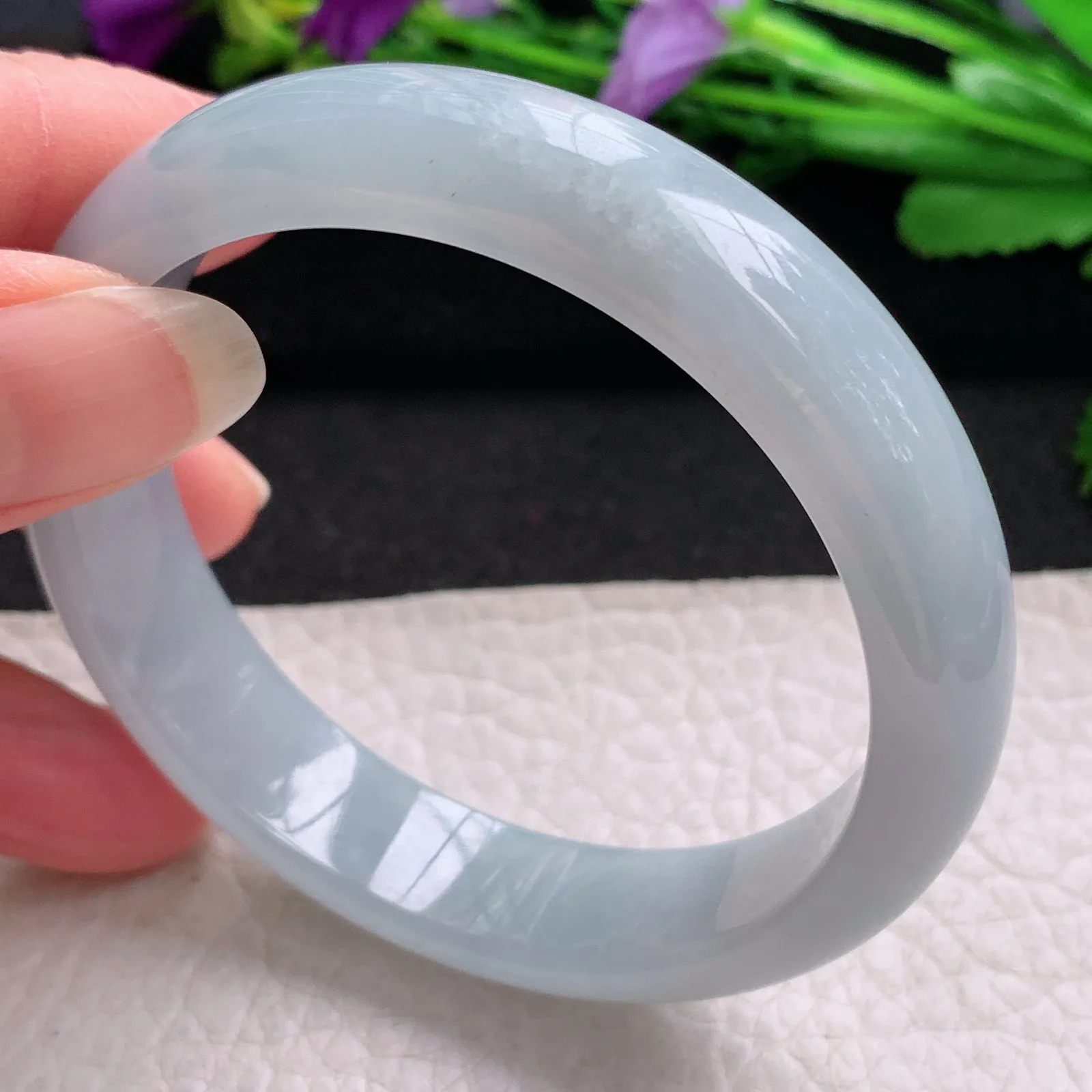 ee实拍56*13*7平安镯 缅甸翡翠精美淡蓝韵宽边玉手镯 玉手环