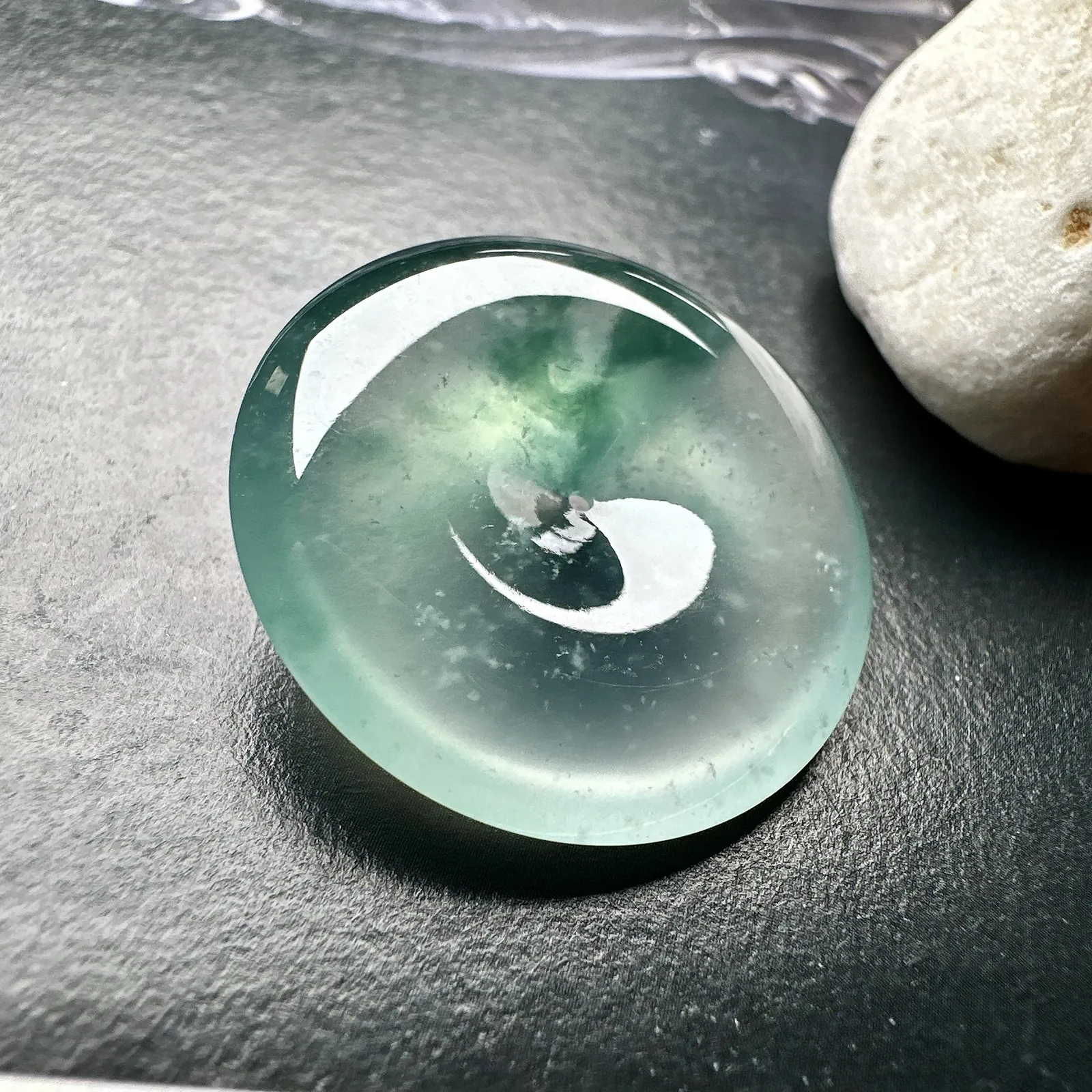 【冰种飘花平安扣】质地细腻冰润，品质很好，冰感十足，胶感明显，收藏品质