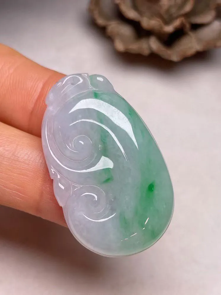 冰糯种飘绿【如意】吊坠，种水好，玉质细腻 ，卖相好