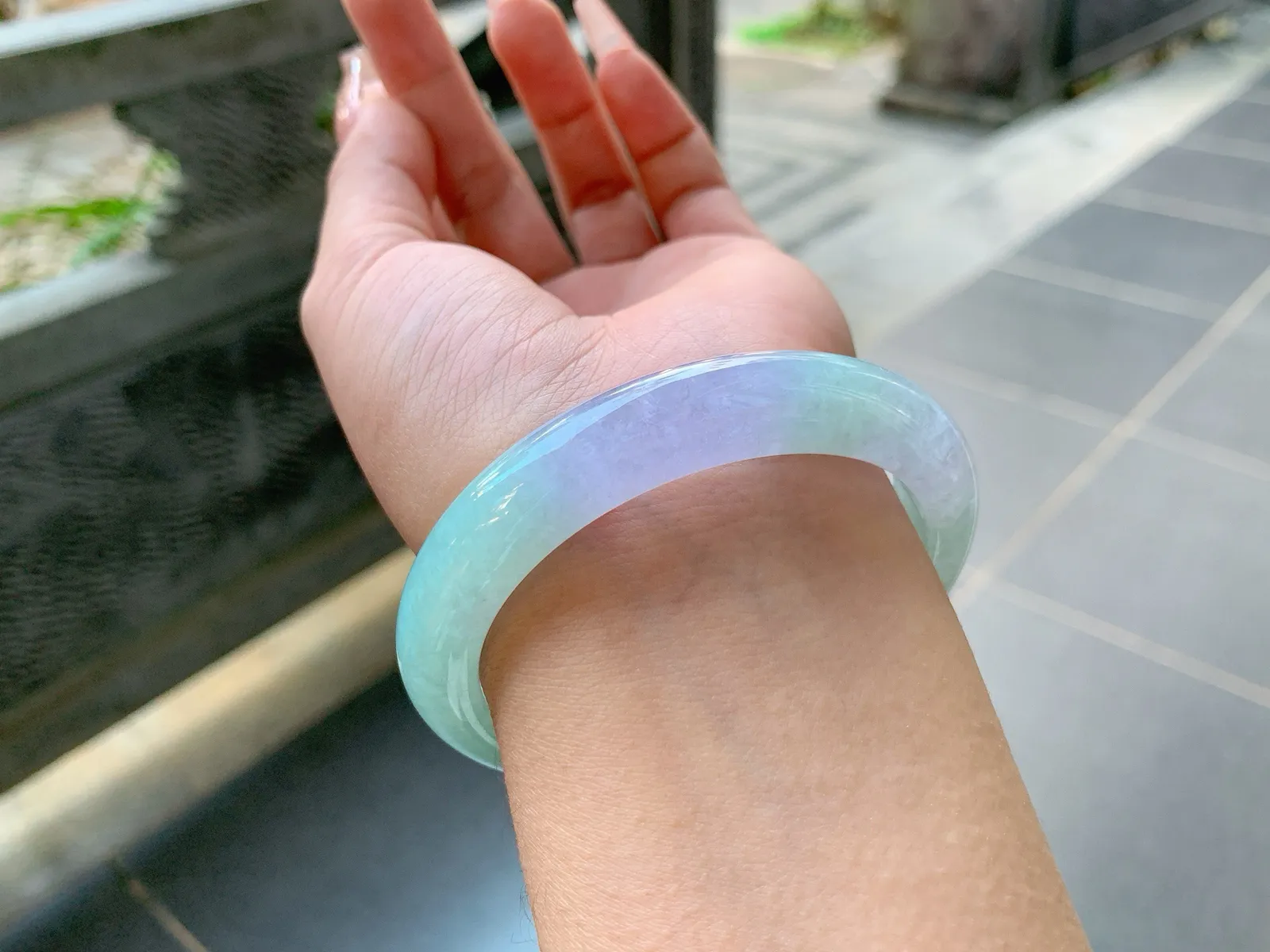 ｜57圈口
冰春彩，颜色鲜艳明亮，仿佛把春天带上手上一样