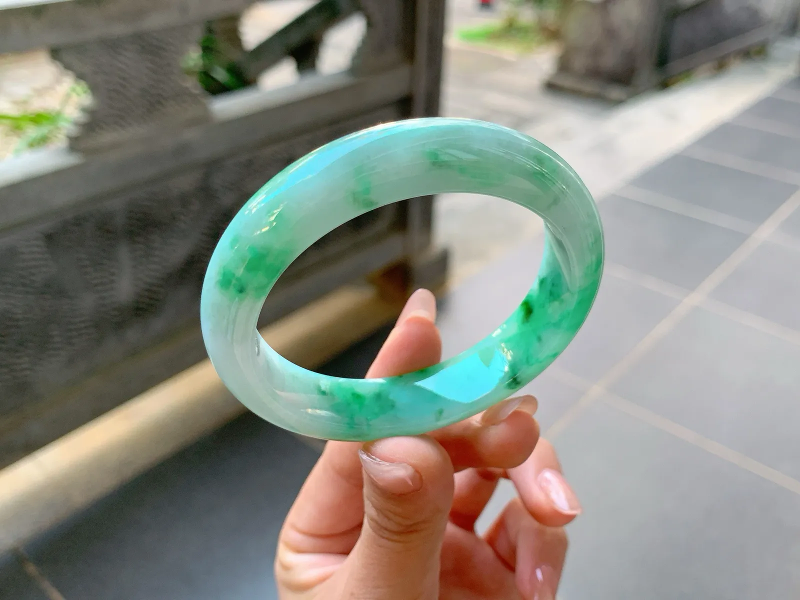 ｜55圈口
满圈飘色花，上手就是富贵的感觉，又抢眼又大气