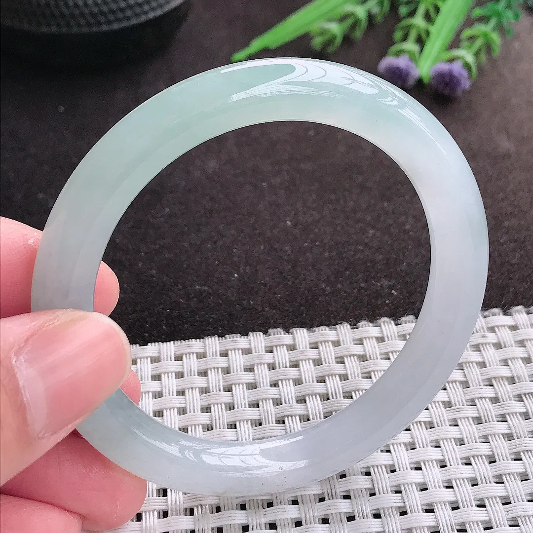 实拍A货翡翠52.5/8.3/8.6老坑冰胶水灵冰晴圆条手镯翡翠玉镯女款