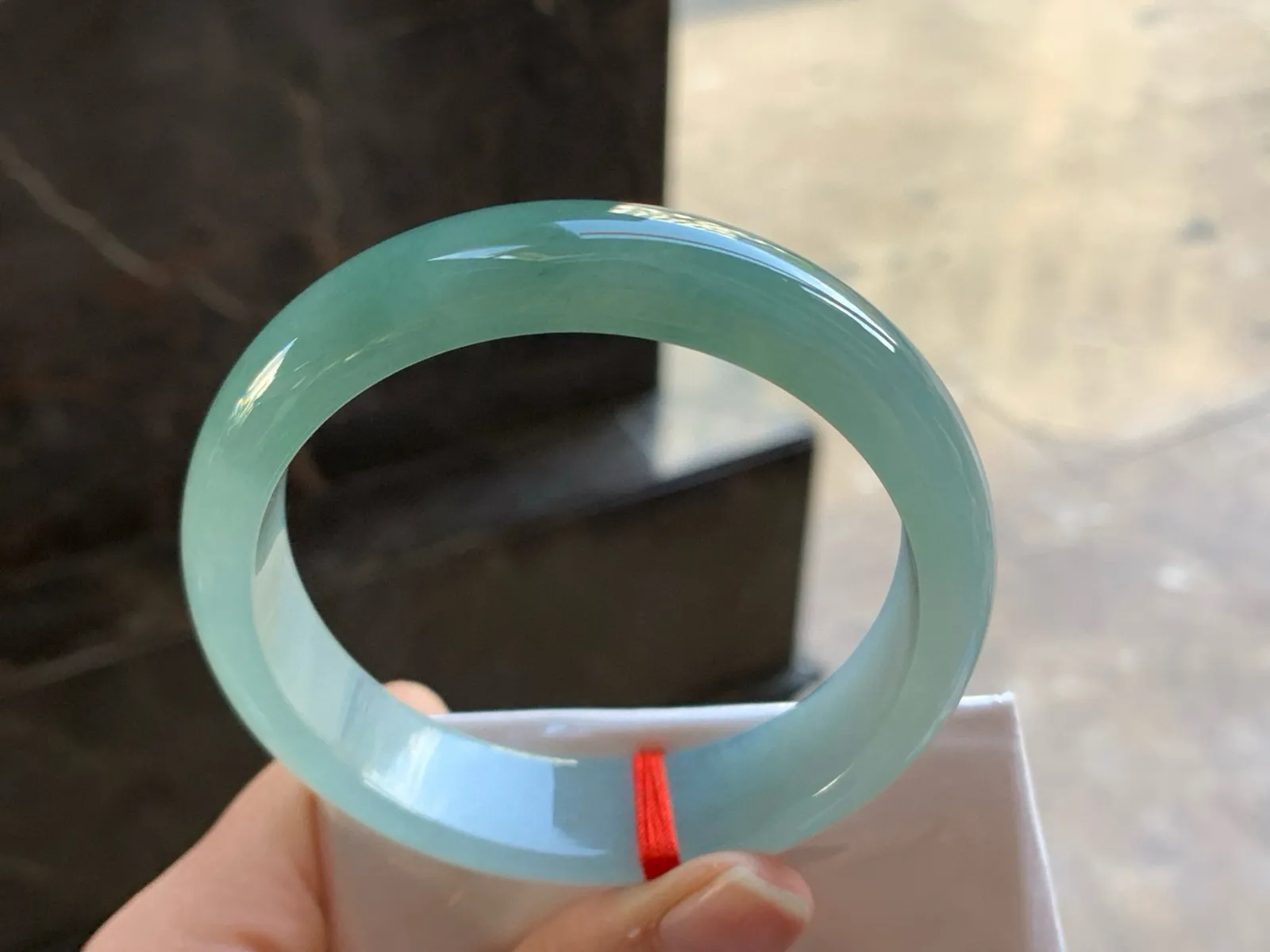 59-15-7.8
冰蓝花宽版手镯^_^起光 鲜艳 完美