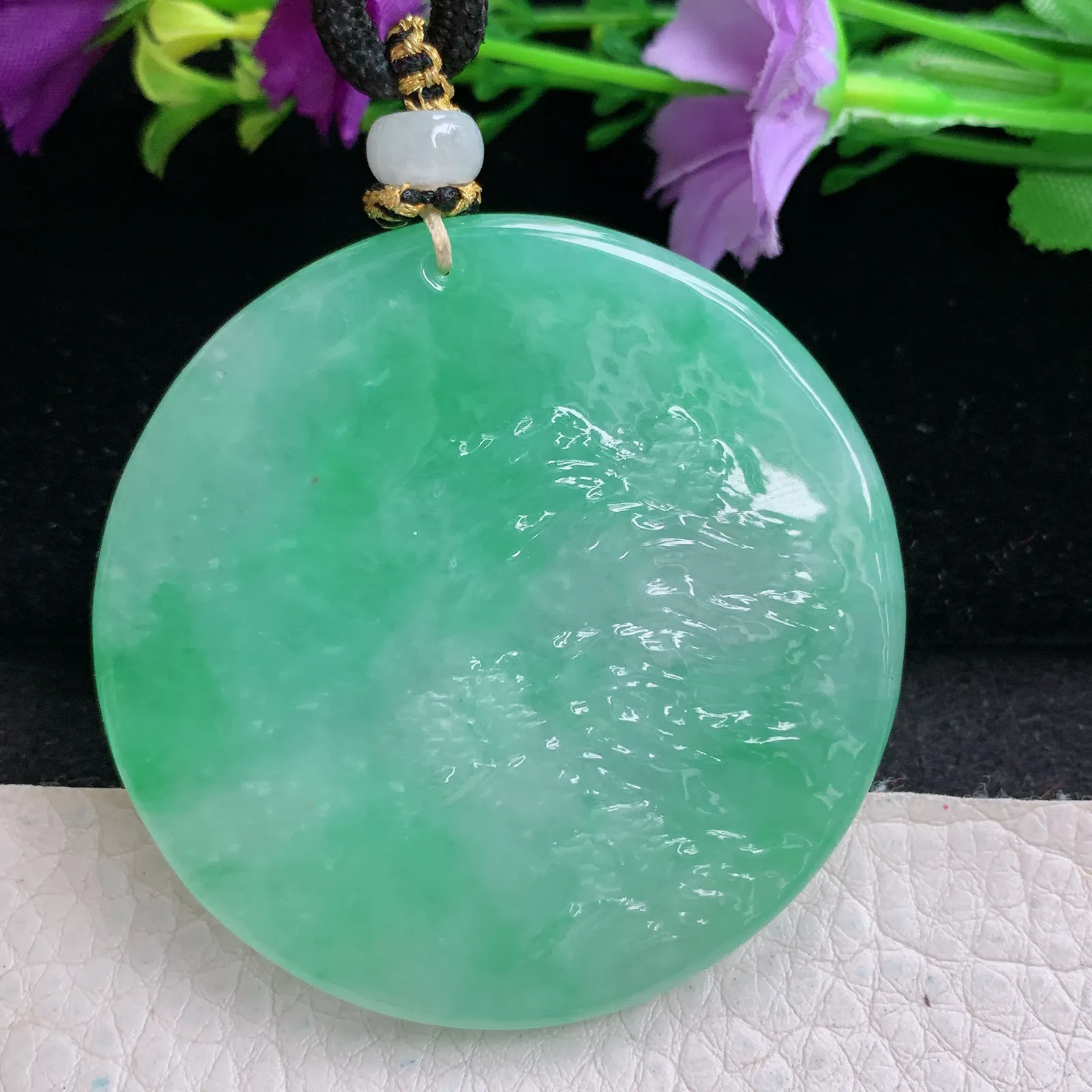 yl实拍53.3*5.3缅甸翡翠精雕阳绿山水 大好河山圆牌玉吊坠 玉挂坠