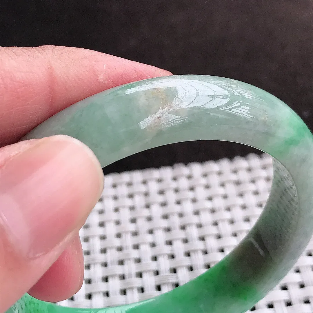 实拍A货翡翠54.5/12.5/7.8老坑精美温润飘阳绿手镯宽边翡翠玉镯女款