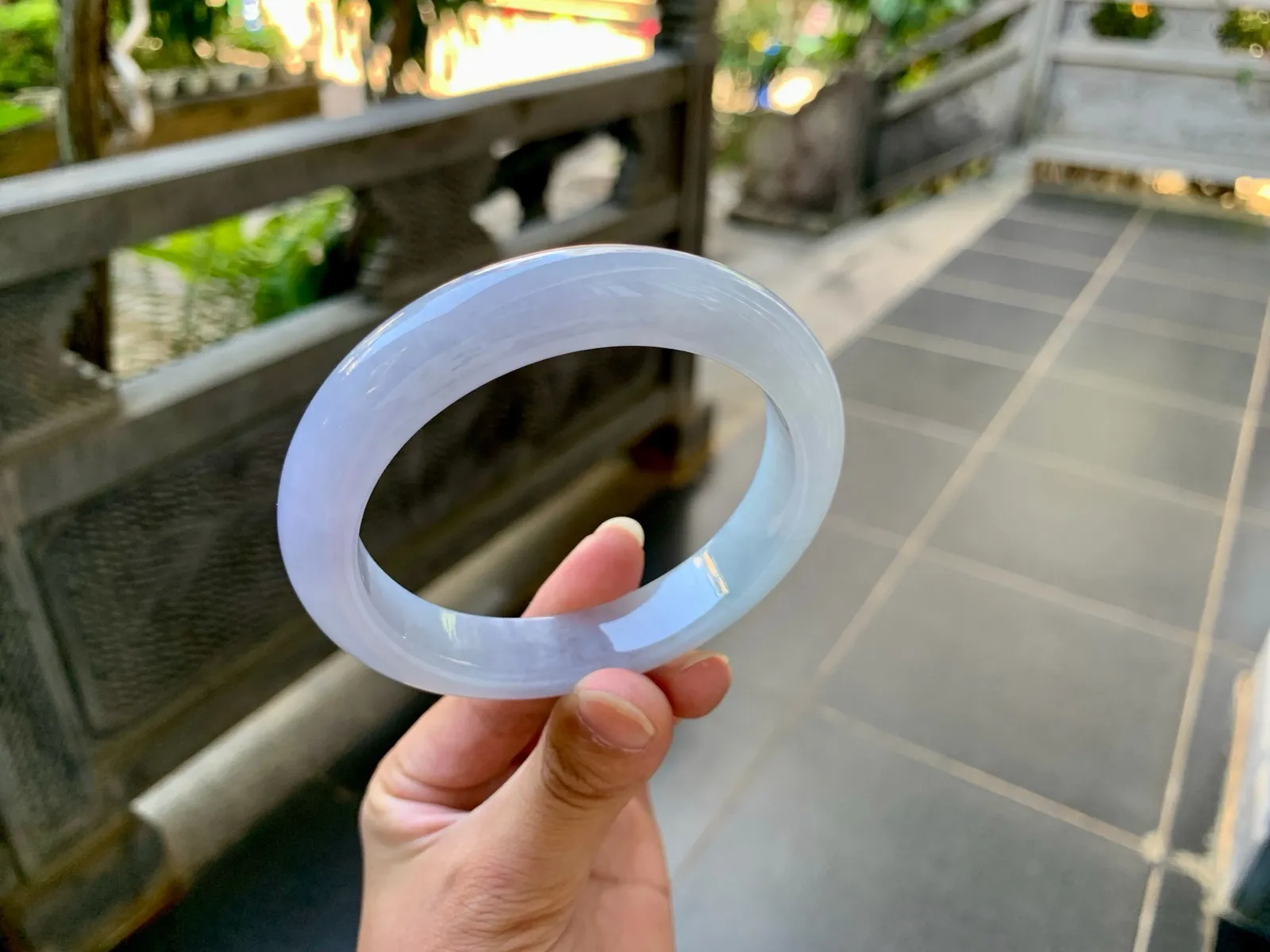 ｜61圈口
满春，大圈口，颜色很漂亮，端庄大气上档次，底妆匀称，气质