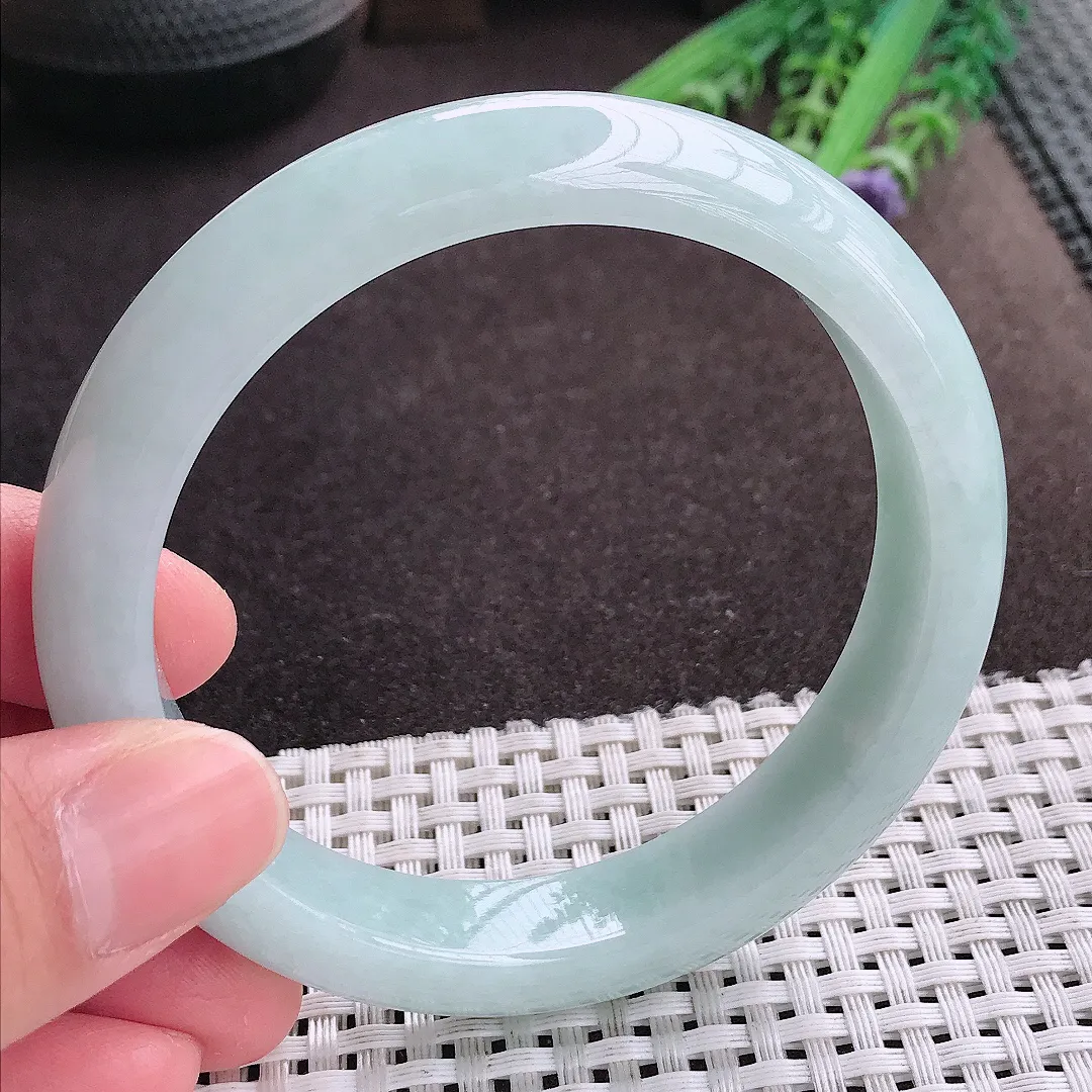 实拍A货翡翠60.5/12.6/8.5老坑冰润天空蓝手镯宽边翡翠玉镯女款