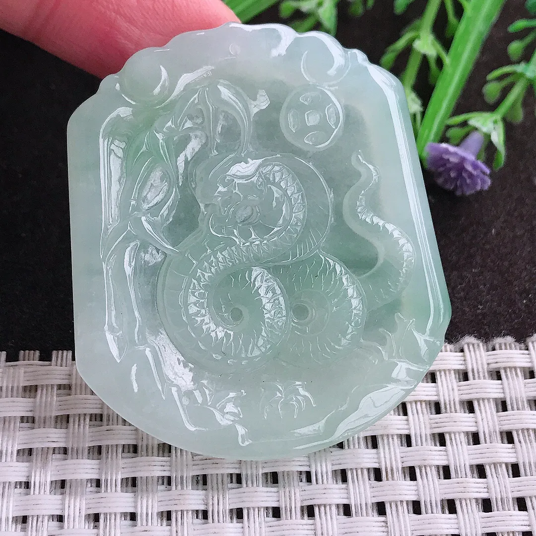 实拍A货翡翠50.8/45/5老坑冰胶水灵冰晴绿生肖蛇牌吊坠翡翠挂件