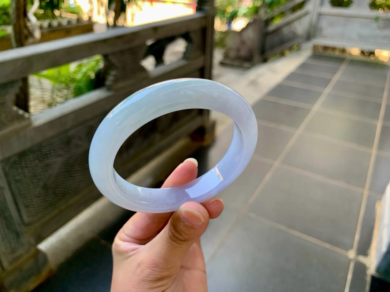 ｜61圈口
满春，大圈口，颜色很漂亮，端庄大气上档次，底妆匀称，