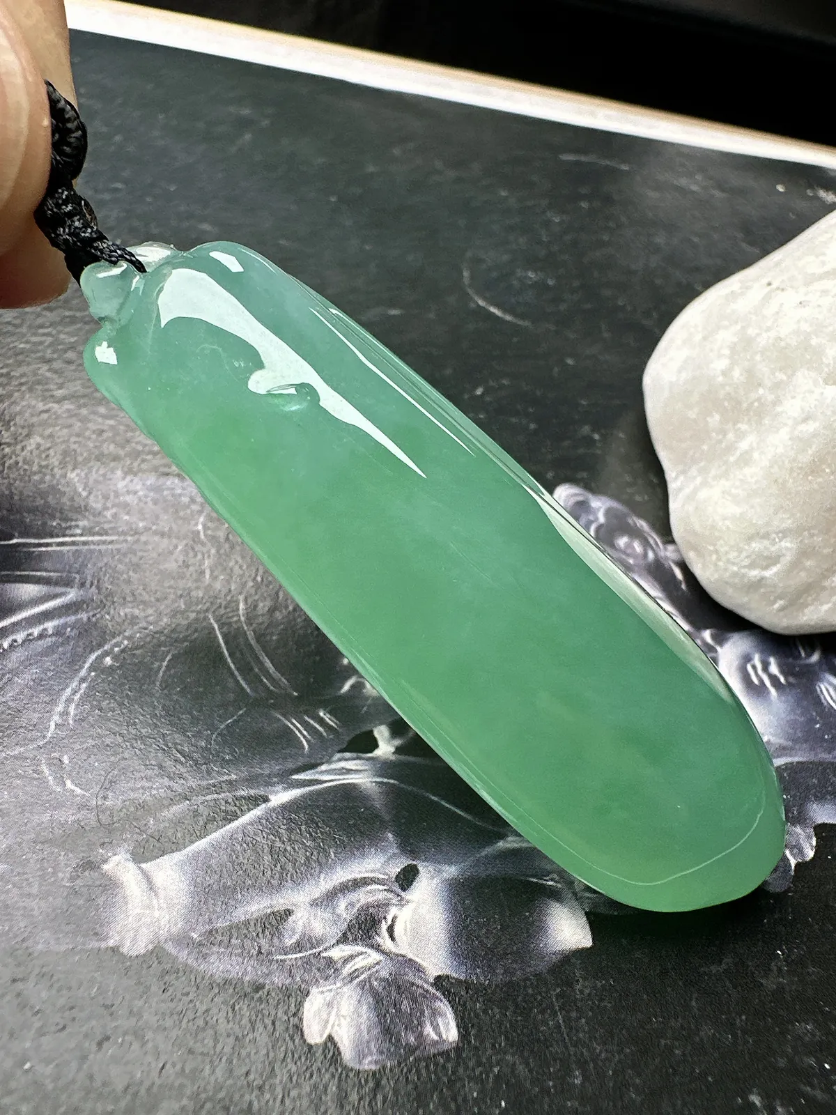 【冰种满绿大福瓜】质地冰润细腻，种老起光，收藏品质