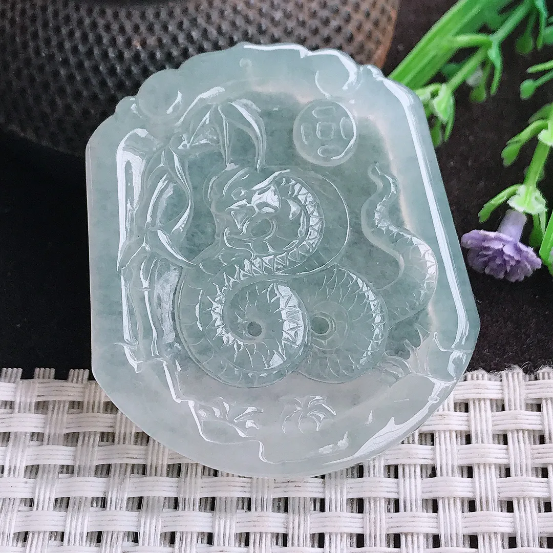 实拍A货翡翠50.3/44.3/5老坑冰透果冻胶冰晴绿生肖蛇牌吊坠翡翠挂件