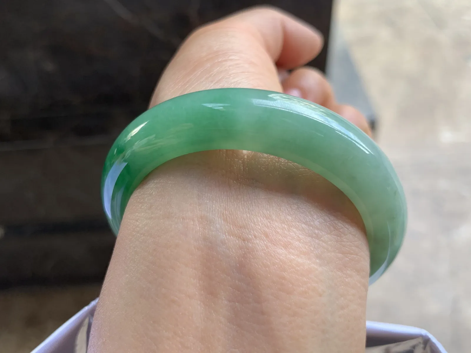 51-12.3-8.5mm
带色手镯 底子细腻 感受漂亮 小手福利 推荐