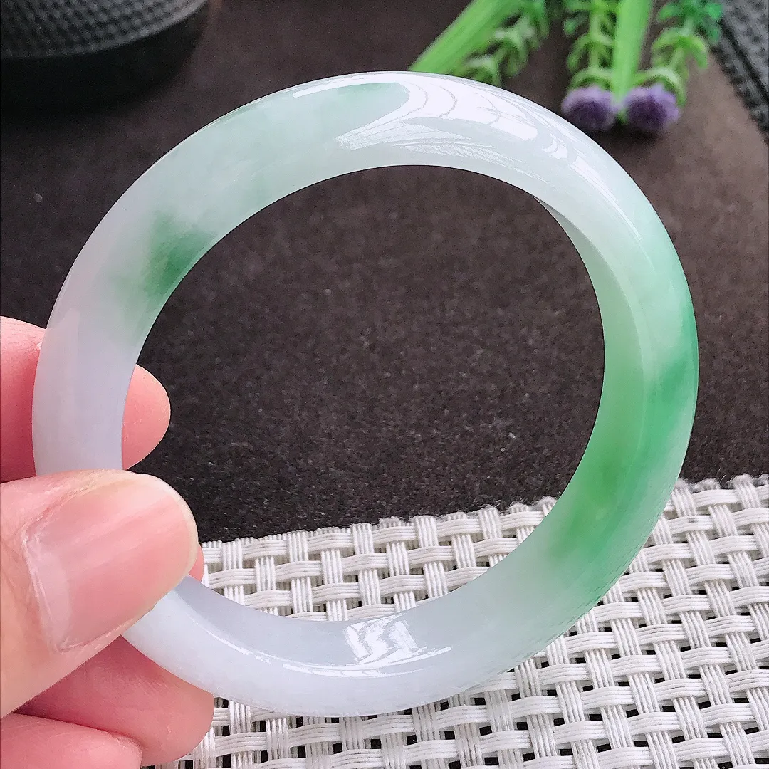 实拍A货翡翠55/12/8.1老坑冰胶水灵冰晴甜绿手镯宽边翡翠玉镯女款