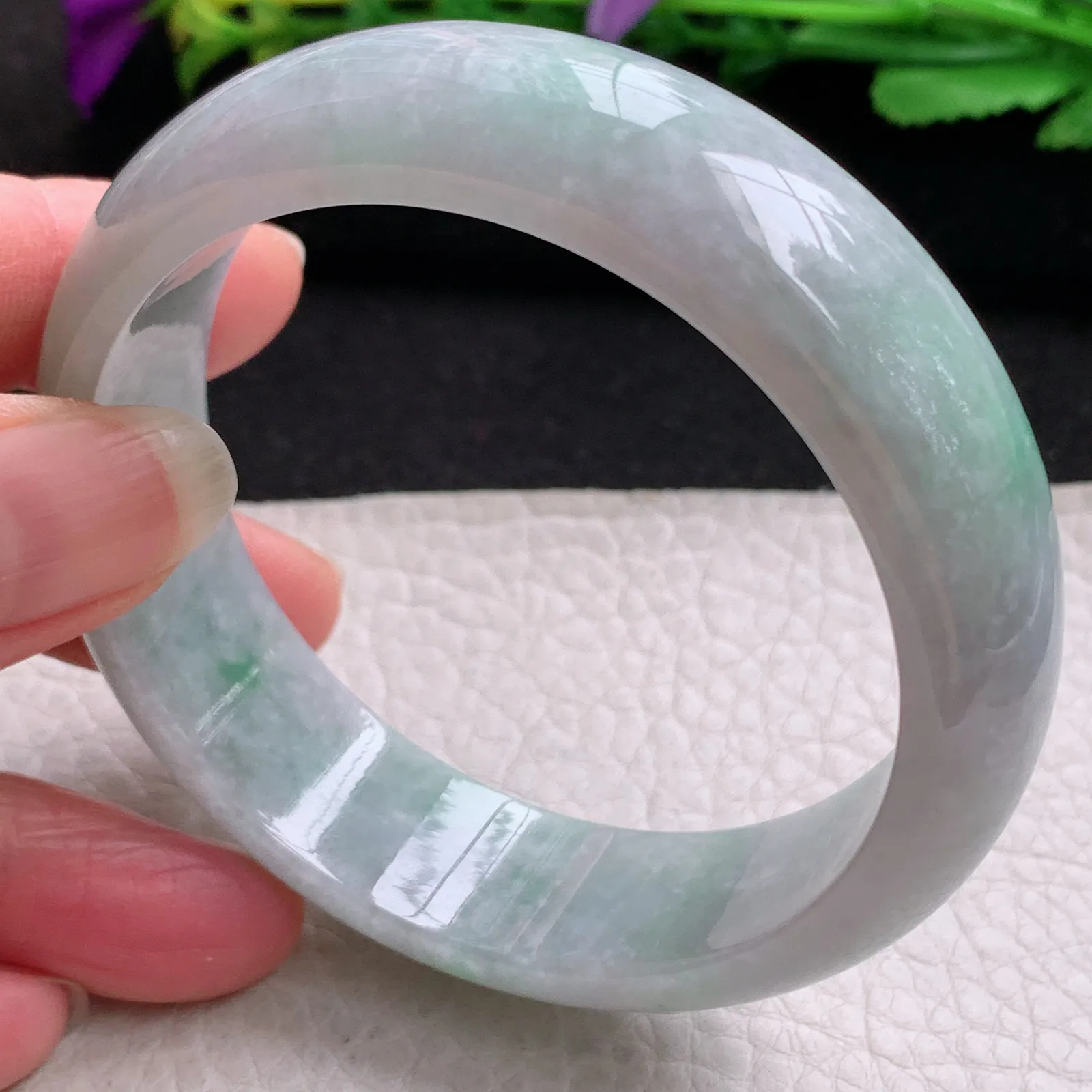 js实拍58.5*17.3*7.6轮胎镯 缅甸翡翠精美淡春带彩宽边玉手镯 玉手环