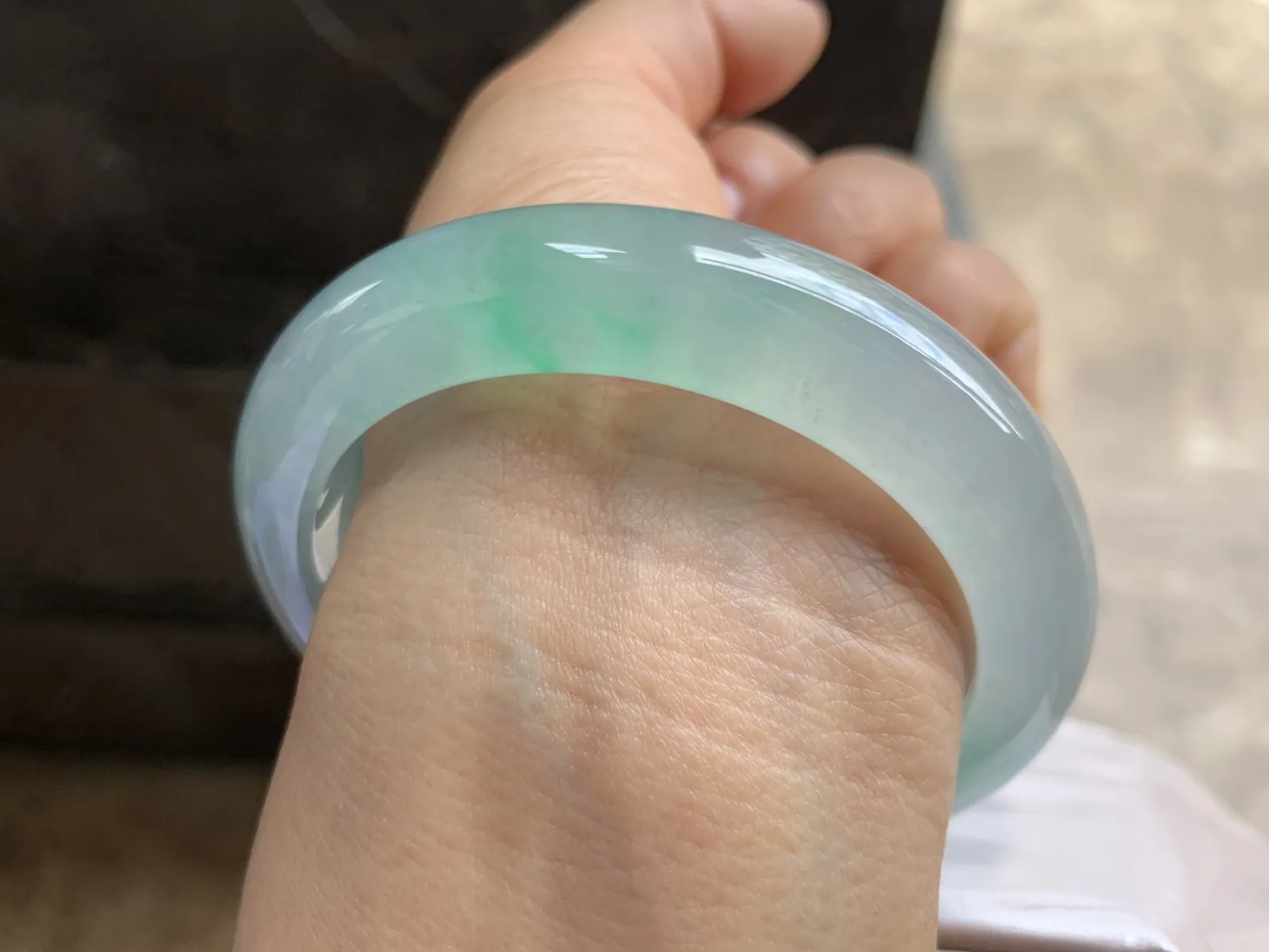 57.5-13-9.5mm
冰种带色手镯 有种有色