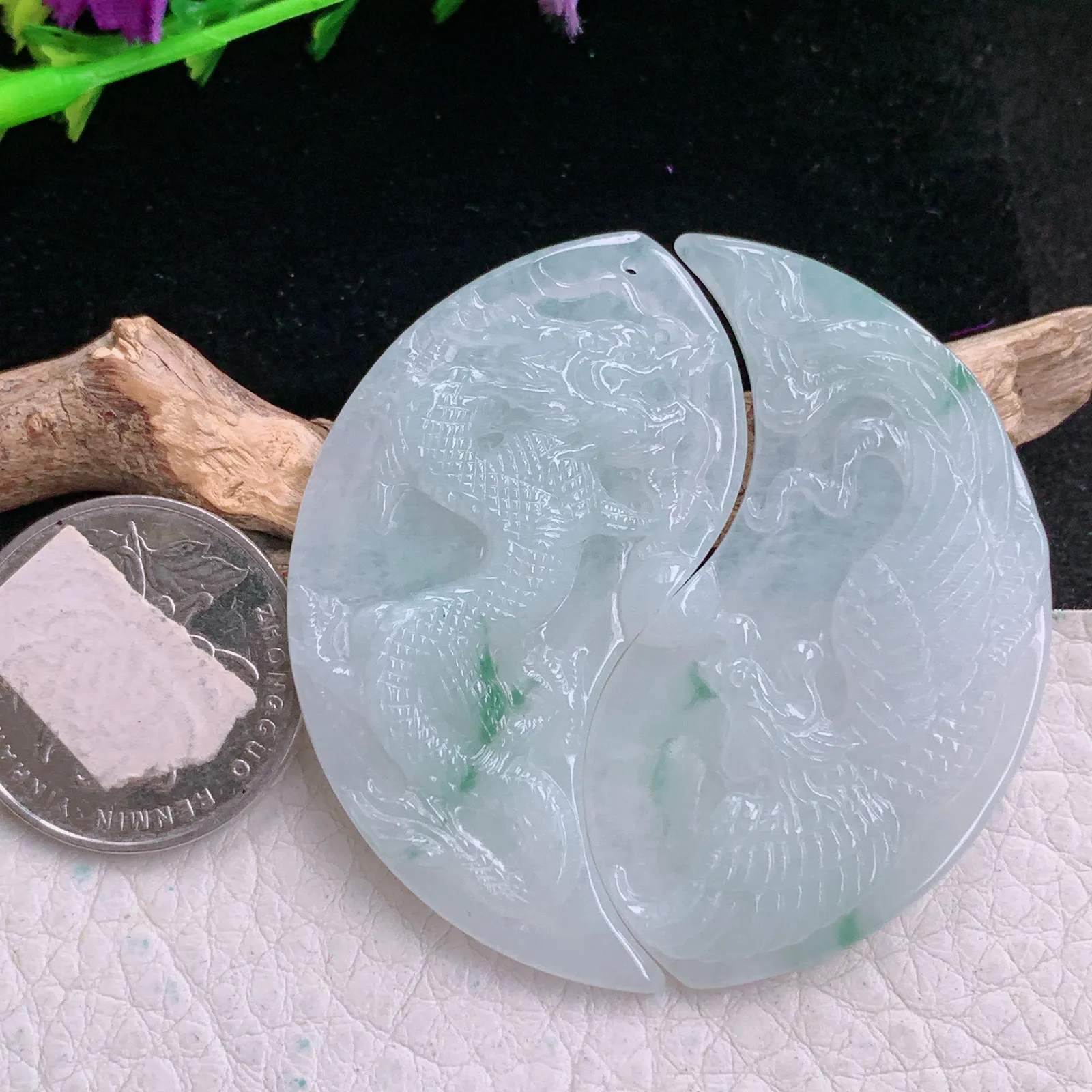 yn实拍52.8*5.8老坑精雕冰飘花灵动龙凤呈祥 翡翠龙凤对玉吊坠玉挂件