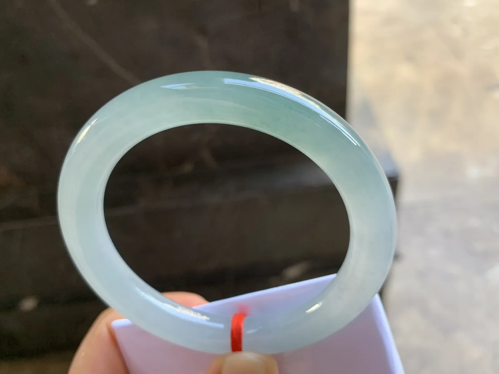 57-10mm
冰种晴水圆条手镯 冰透莹润