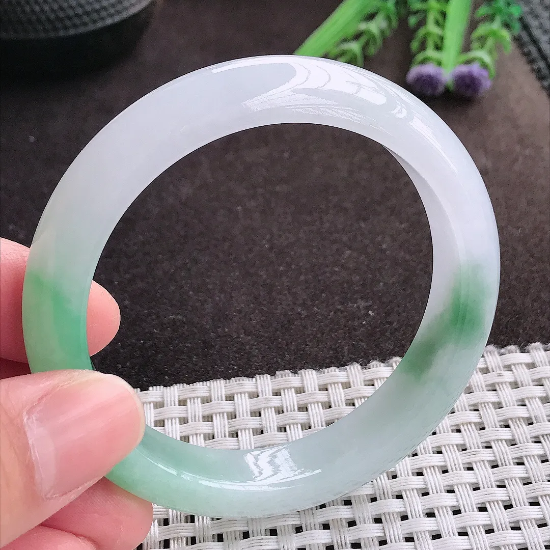 实拍A货翡翠55/12/8.1老坑冰胶水灵冰晴甜绿手镯宽边翡翠玉镯女款