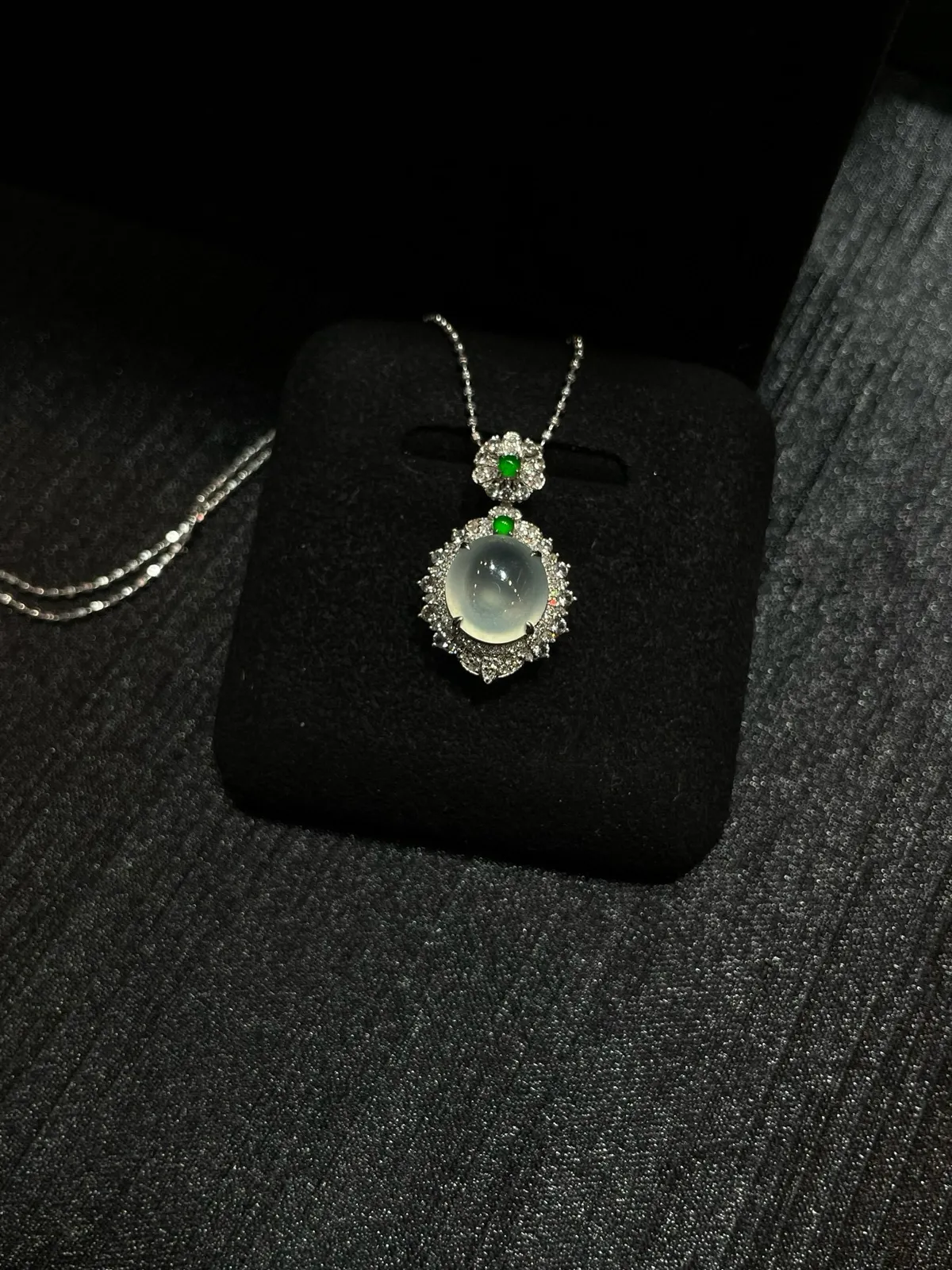 冰晴 起光 蛋面吊坠
18k金镶嵌