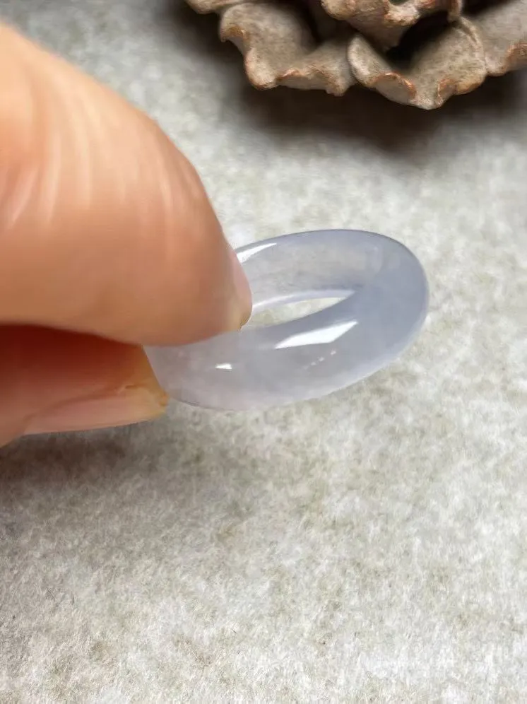 冰种【戒指】、种水好，玉质细腻 ，卖相好.