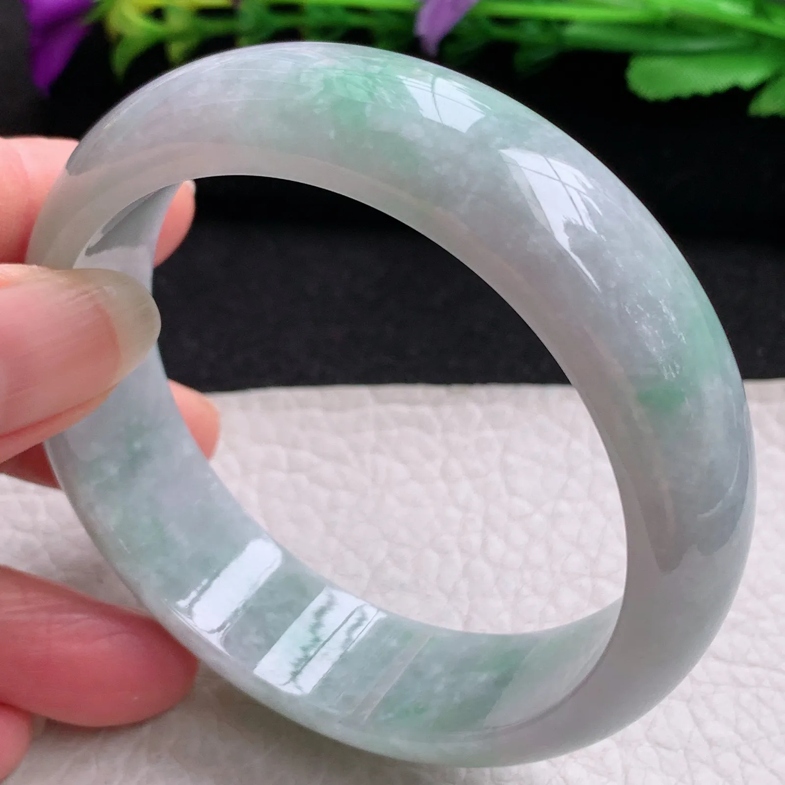 js实拍58.5*17.3*7.6轮胎镯 缅甸翡翠精美淡春带彩宽边玉手镯 玉手环