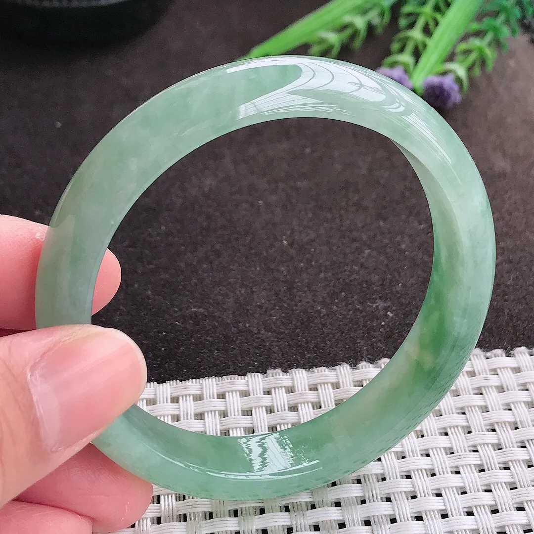 实拍A货翡翠57/12.5/7.3老坑冰胶水灵冰晴满绿手镯宽边翡翠玉镯女款