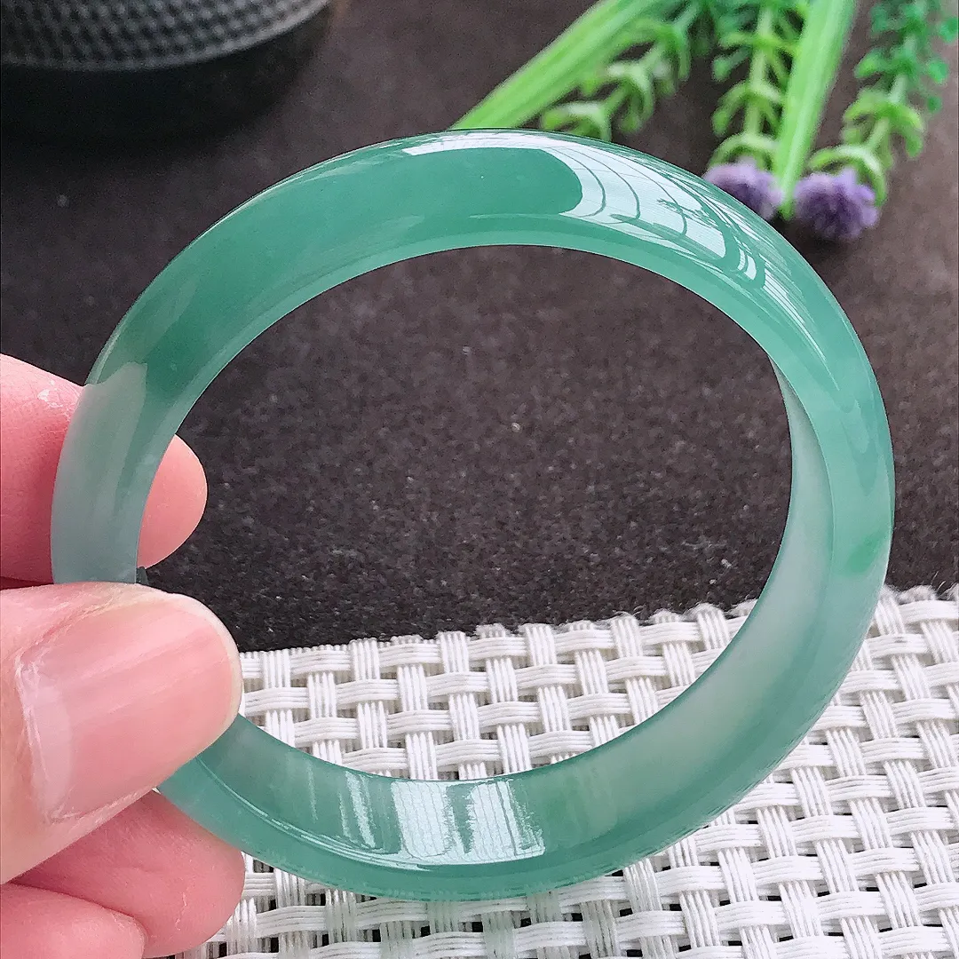 实拍A货翡翠52/12.7/6.4老坑冰胶果冻冰纯天空蓝韵手镯宽边翡翠玉镯女款