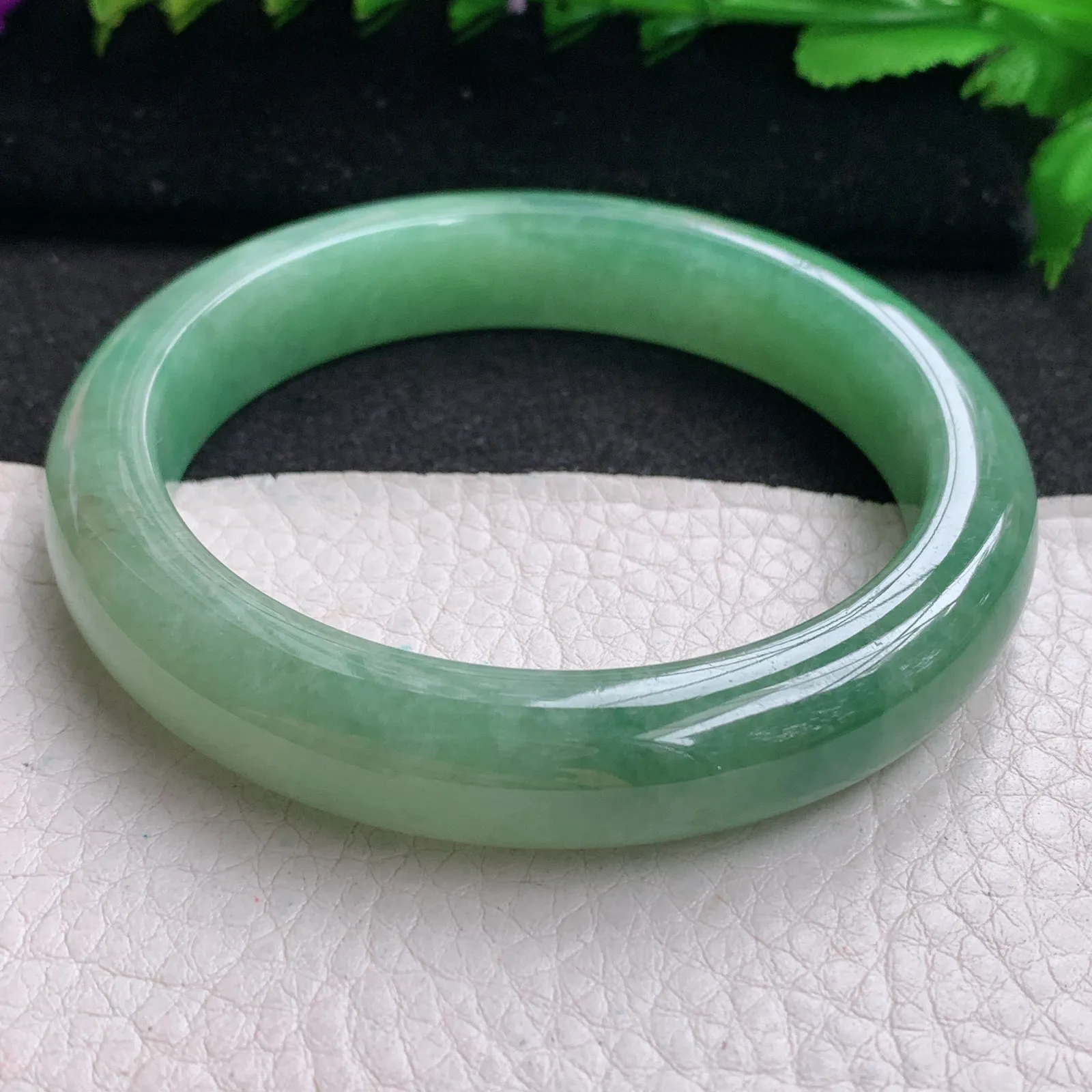 nr大圈口61*12.8*9.2平安镯 缅甸翡翠精美冰油厚装宽边玉手镯 玉手环