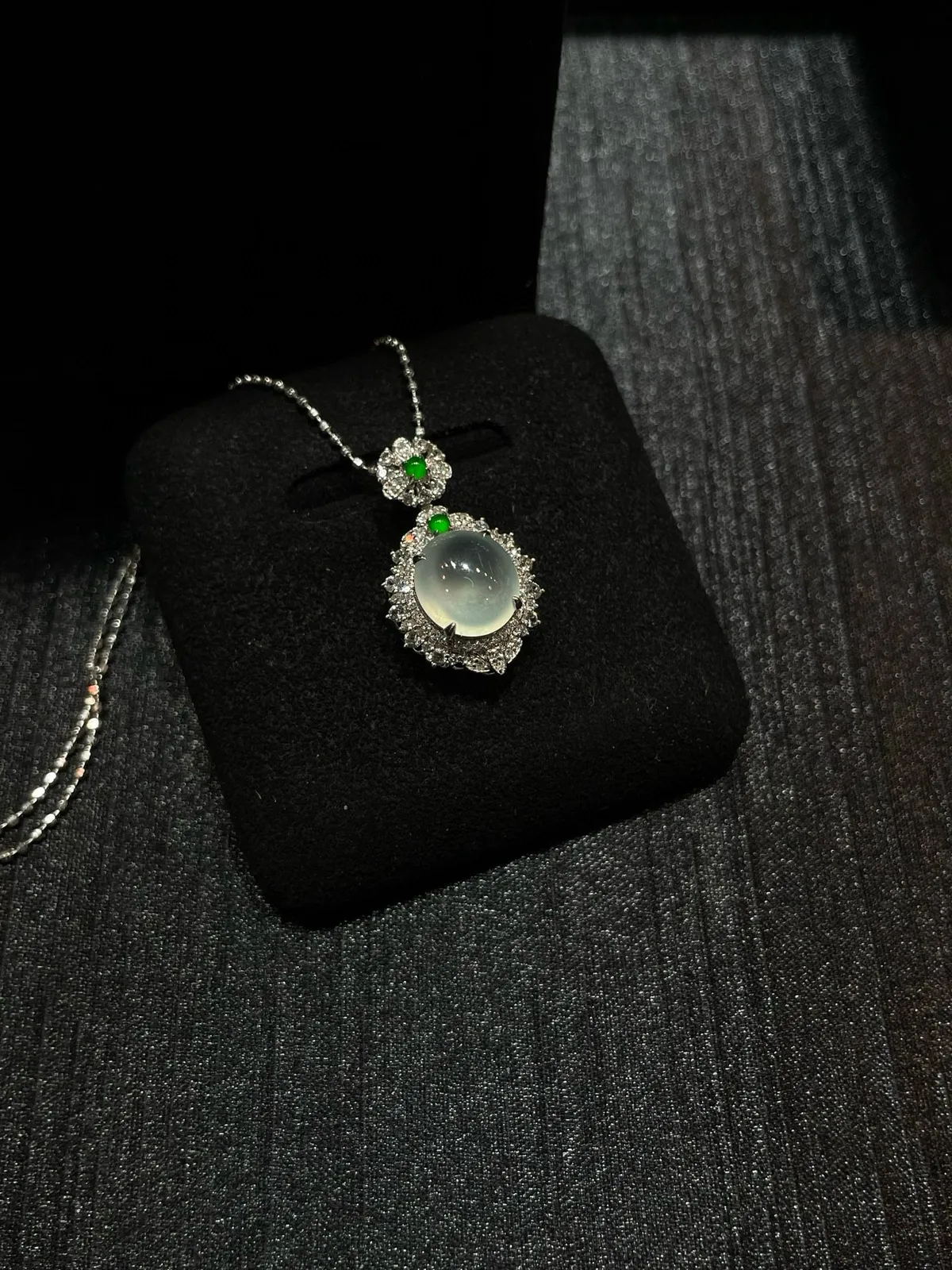 冰晴 起光 蛋面吊坠
18k金镶嵌