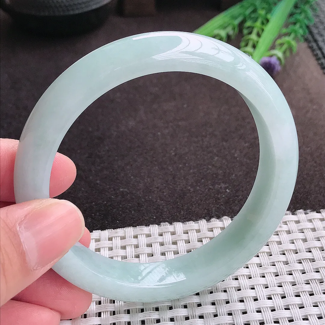 实拍A货翡翠60.5/12.6/8.5老坑冰润天空蓝手镯宽边翡翠玉镯女款