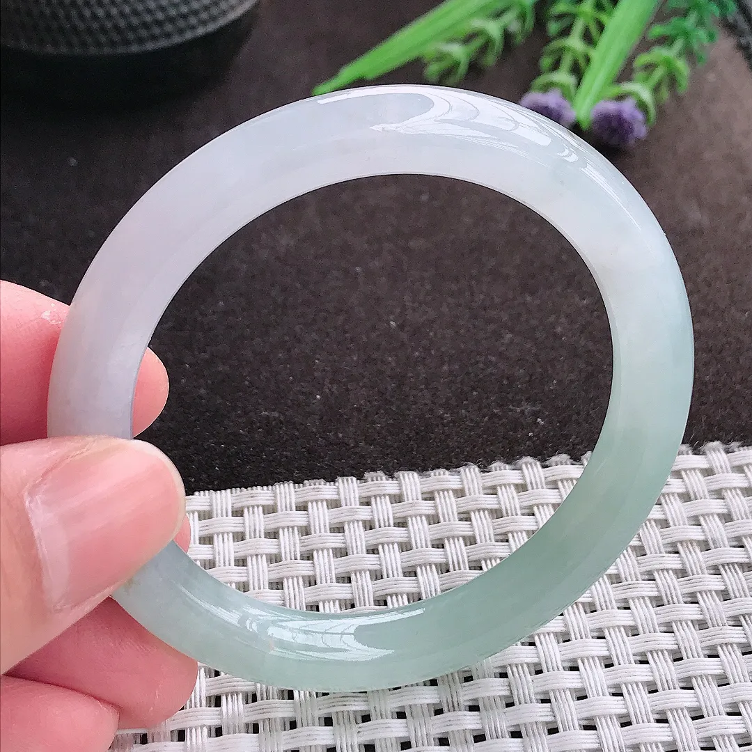 实拍A货翡翠52.5/8.3/8.6老坑冰胶水灵冰晴圆条手镯翡翠玉镯女款